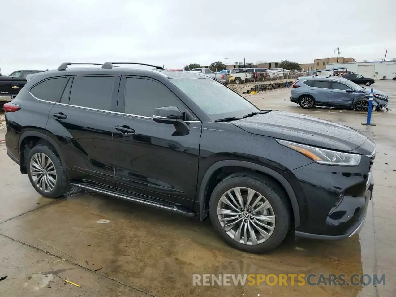 4 Photograph of a damaged car 5TDFZRBH7MS104401 TOYOTA HIGHLANDER 2021