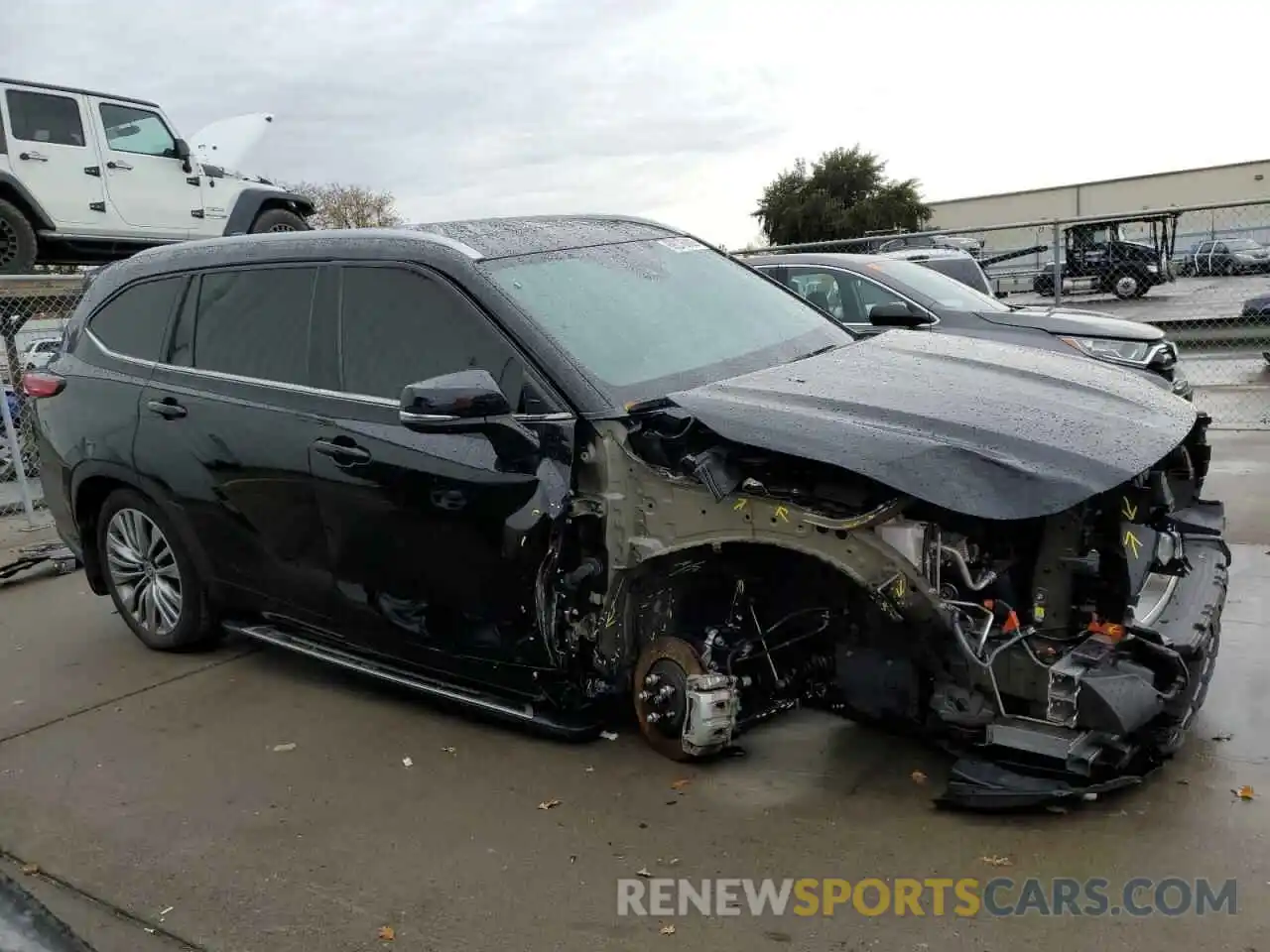 4 Photograph of a damaged car 5TDFZRBH7MS114183 TOYOTA HIGHLANDER 2021