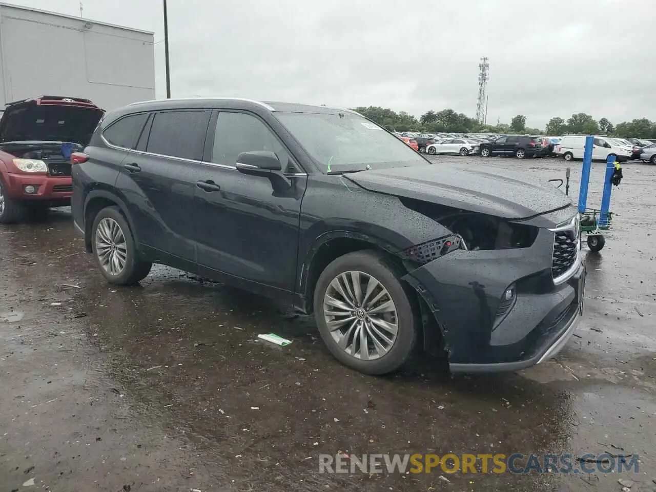 4 Photograph of a damaged car 5TDFZRBH8MS106089 TOYOTA HIGHLANDER 2021
