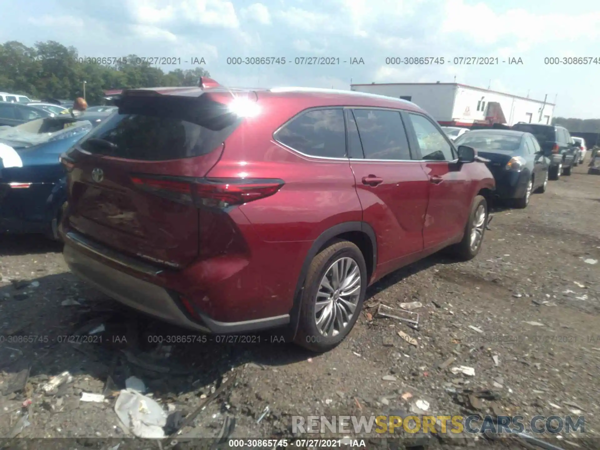 4 Photograph of a damaged car 5TDFZRBH8MS109753 TOYOTA HIGHLANDER 2021