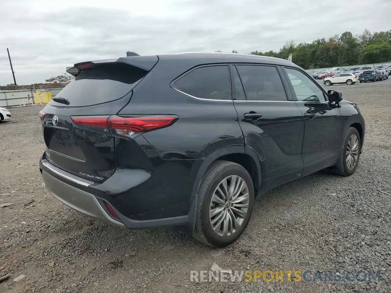 3 Photograph of a damaged car 5TDFZRBH8MS150755 TOYOTA HIGHLANDER 2021