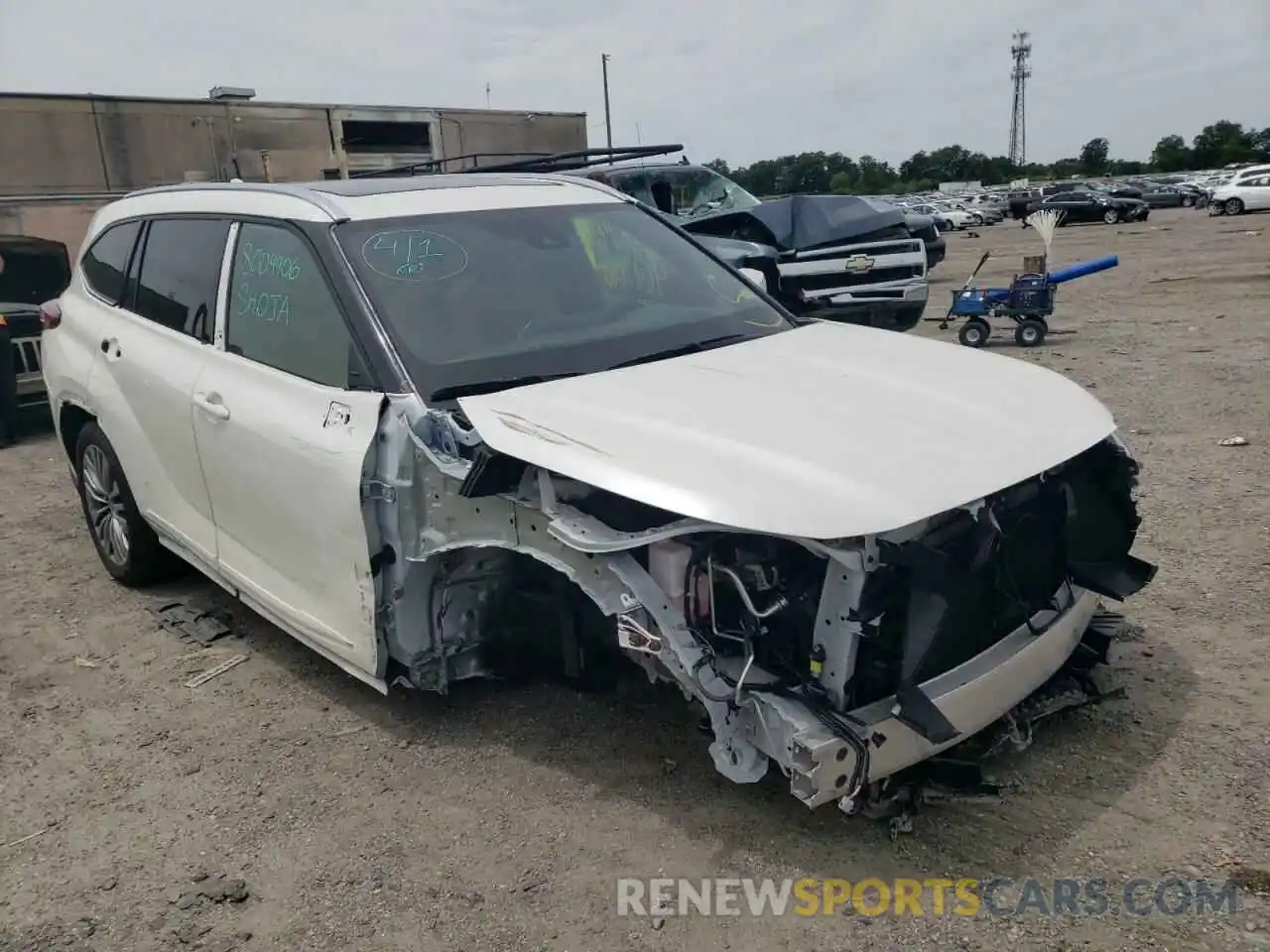 1 Photograph of a damaged car 5TDFZRBH9MS087357 TOYOTA HIGHLANDER 2021