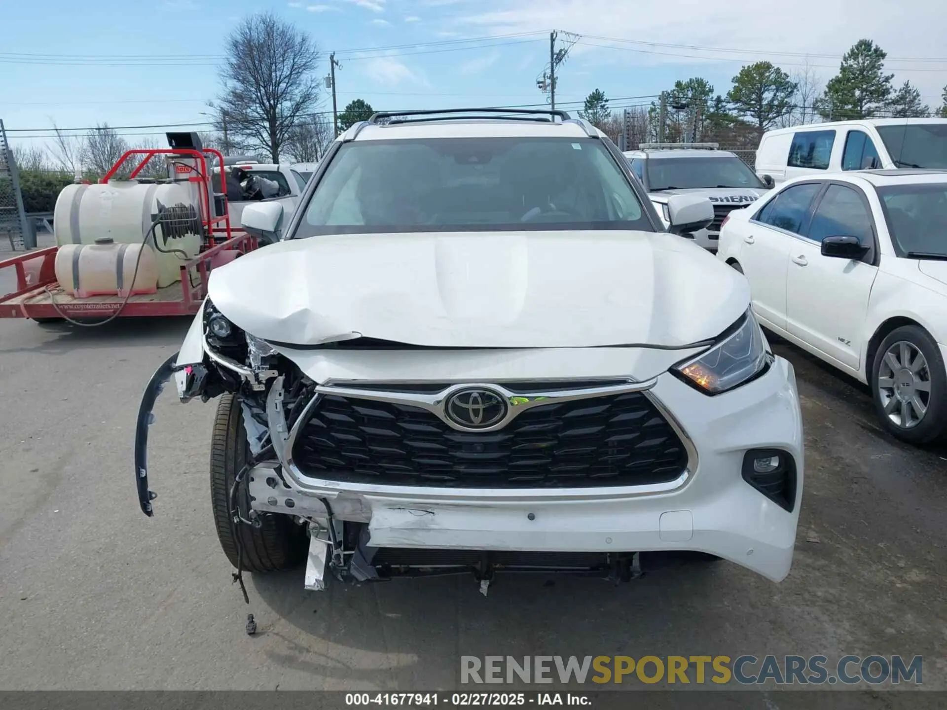 11 Photograph of a damaged car 5TDFZRBH9MS108434 TOYOTA HIGHLANDER 2021