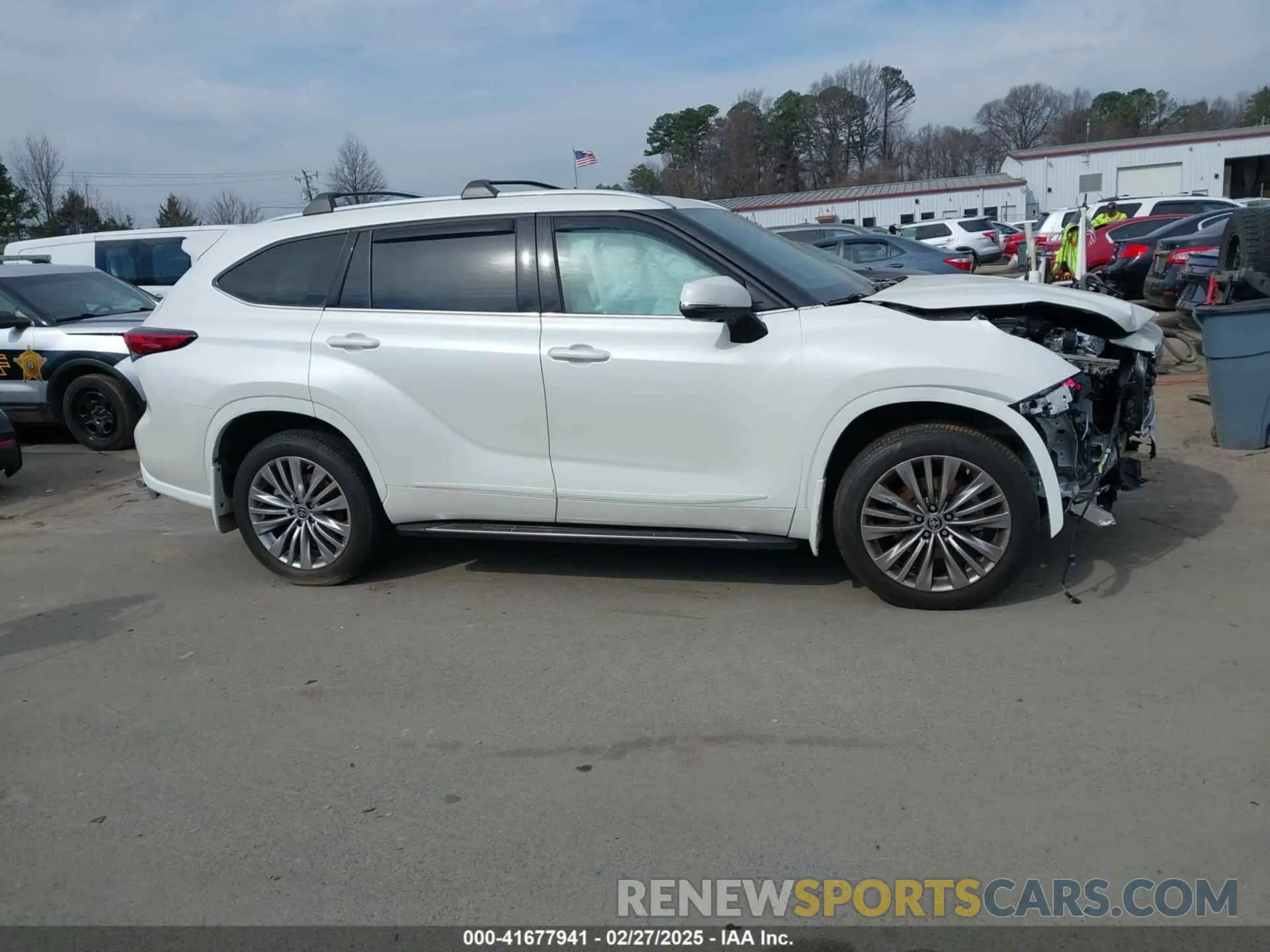 12 Photograph of a damaged car 5TDFZRBH9MS108434 TOYOTA HIGHLANDER 2021