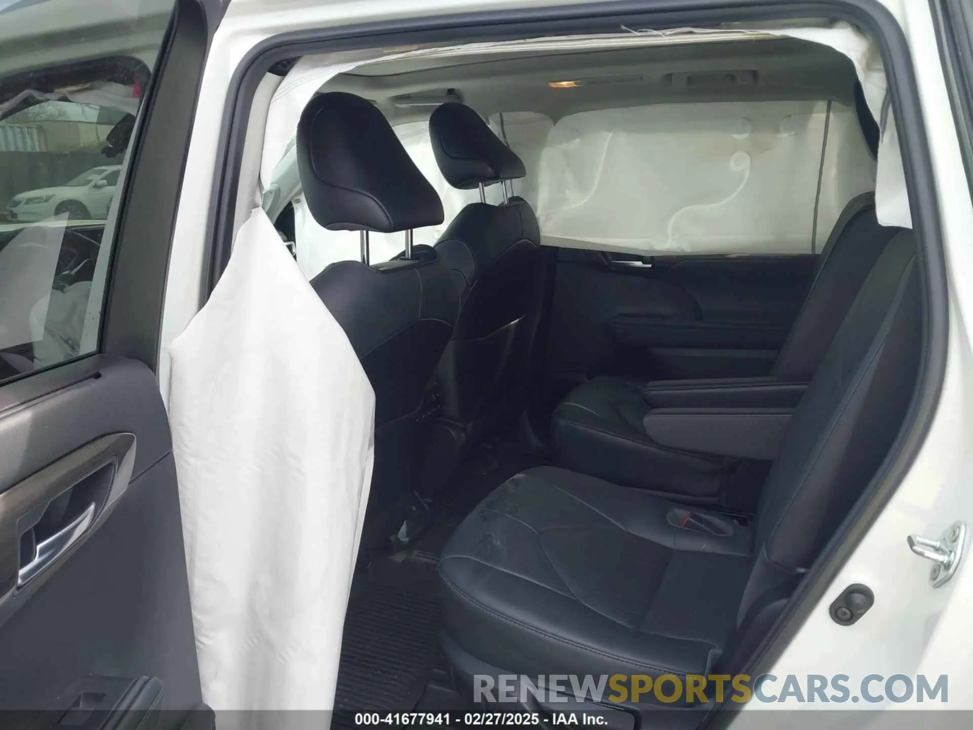 8 Photograph of a damaged car 5TDFZRBH9MS108434 TOYOTA HIGHLANDER 2021