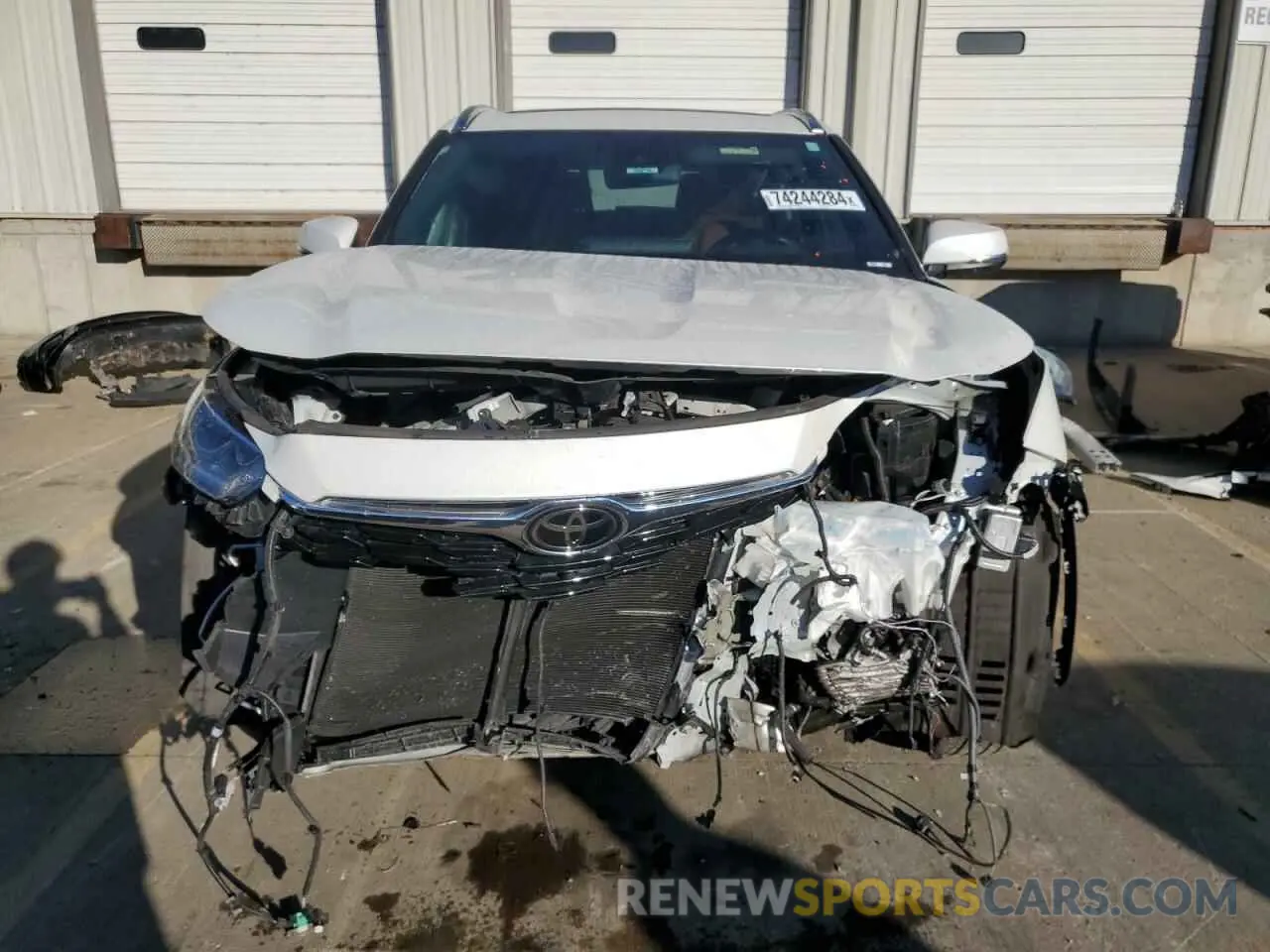 5 Photograph of a damaged car 5TDFZRBHXMS097931 TOYOTA HIGHLANDER 2021