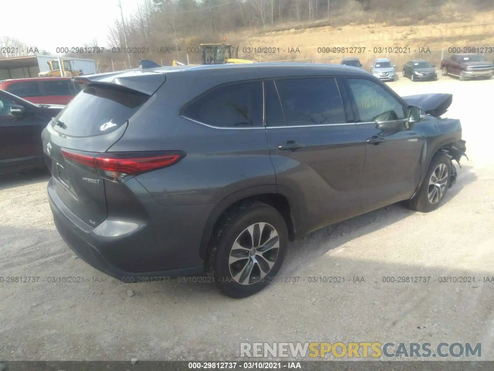 4 Photograph of a damaged car 5TDGARAH0MS505866 TOYOTA HIGHLANDER 2021