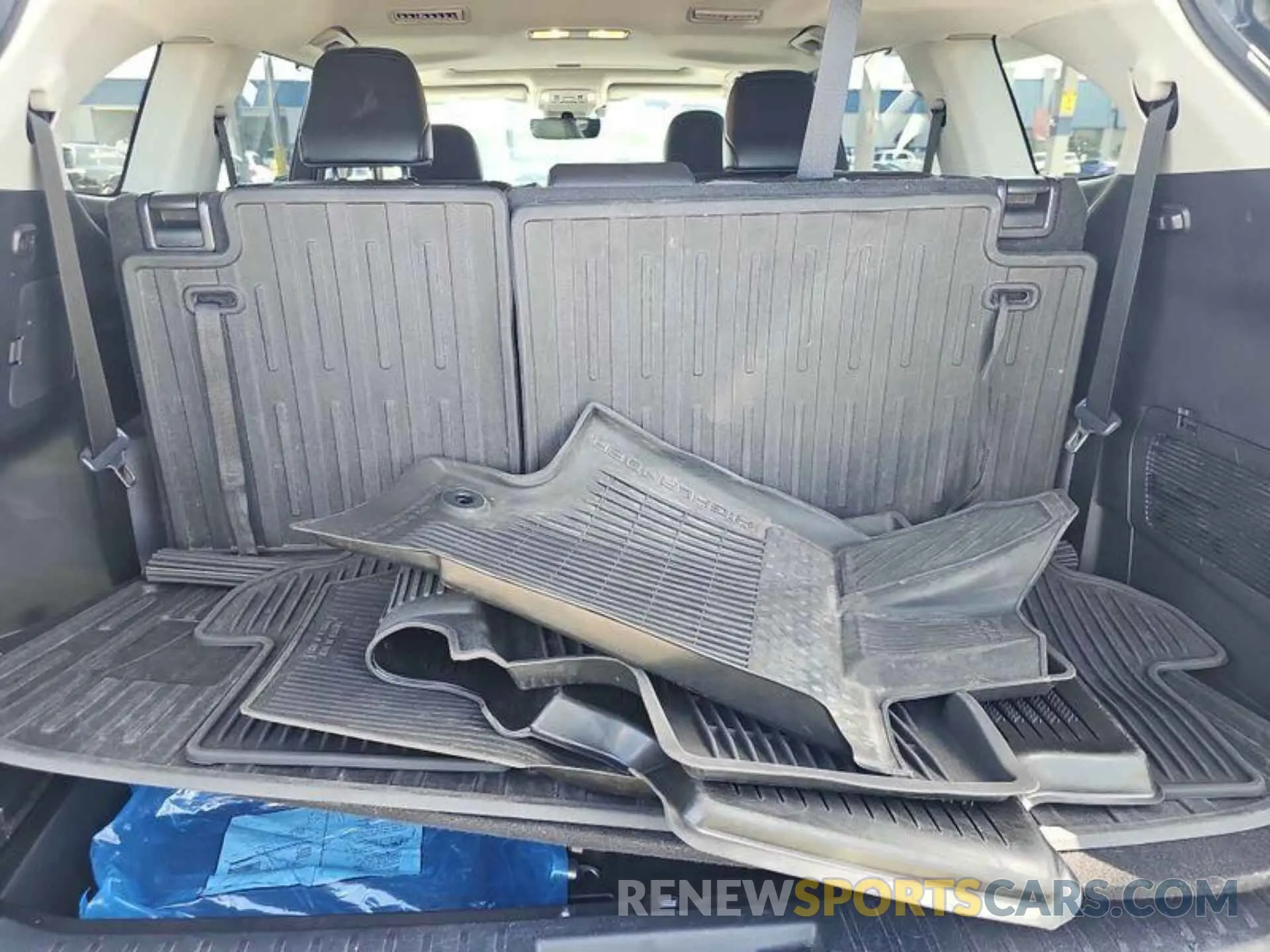 13 Photograph of a damaged car 5TDGARAH1MS008020 TOYOTA HIGHLANDER 2021