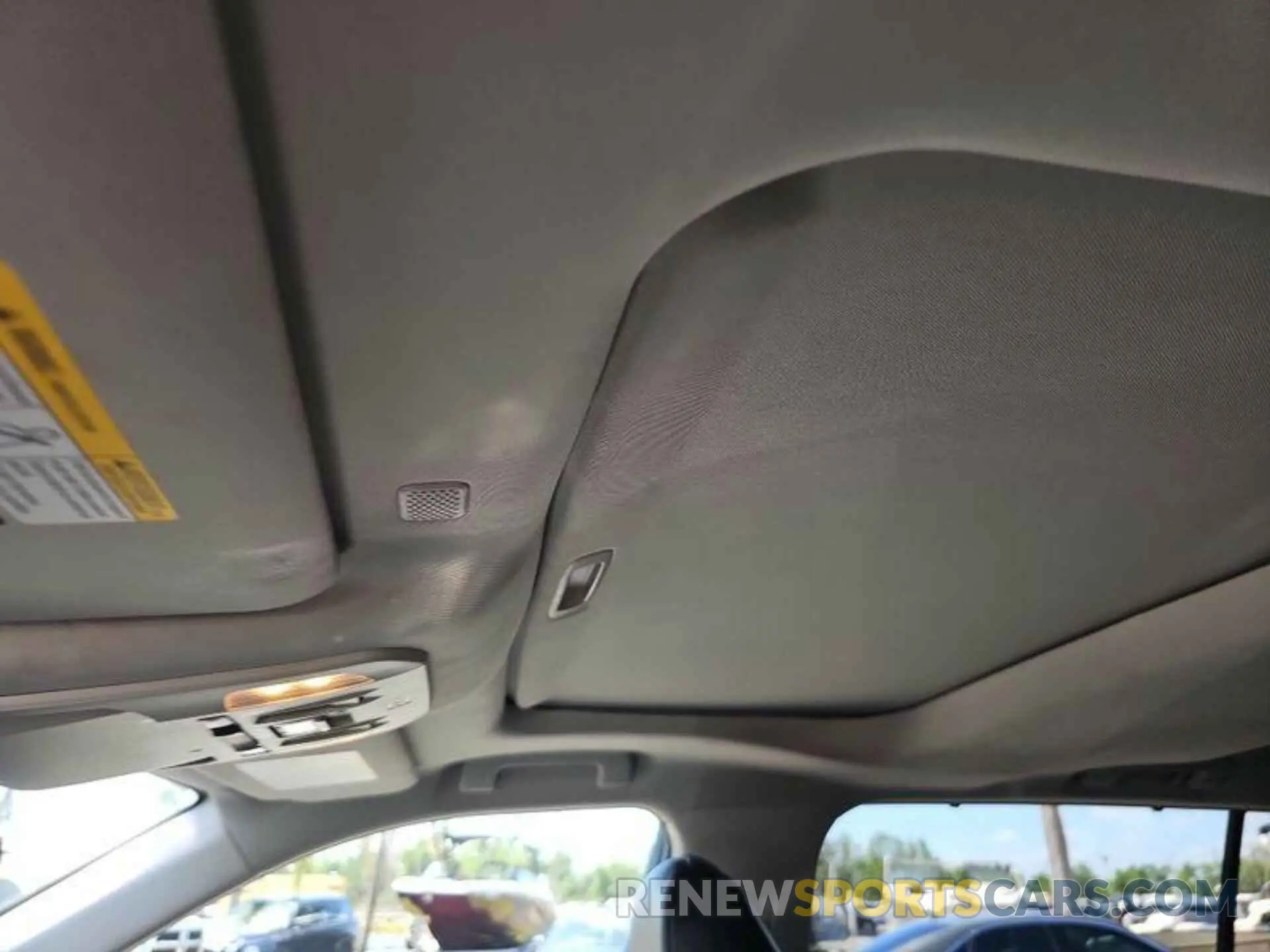 18 Photograph of a damaged car 5TDGARAH1MS008020 TOYOTA HIGHLANDER 2021
