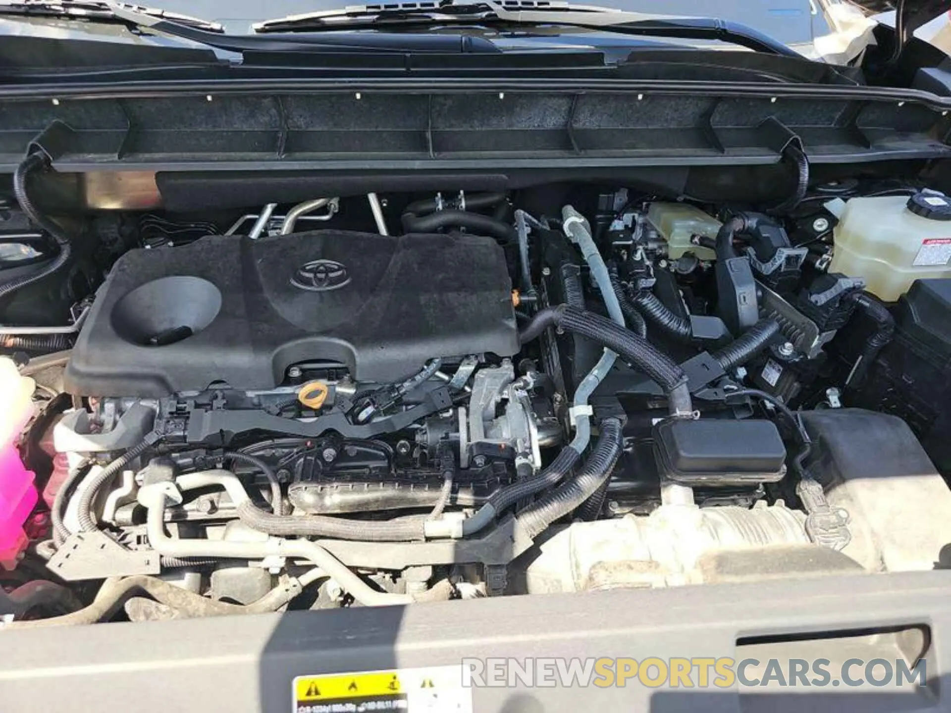 9 Photograph of a damaged car 5TDGARAH1MS008020 TOYOTA HIGHLANDER 2021
