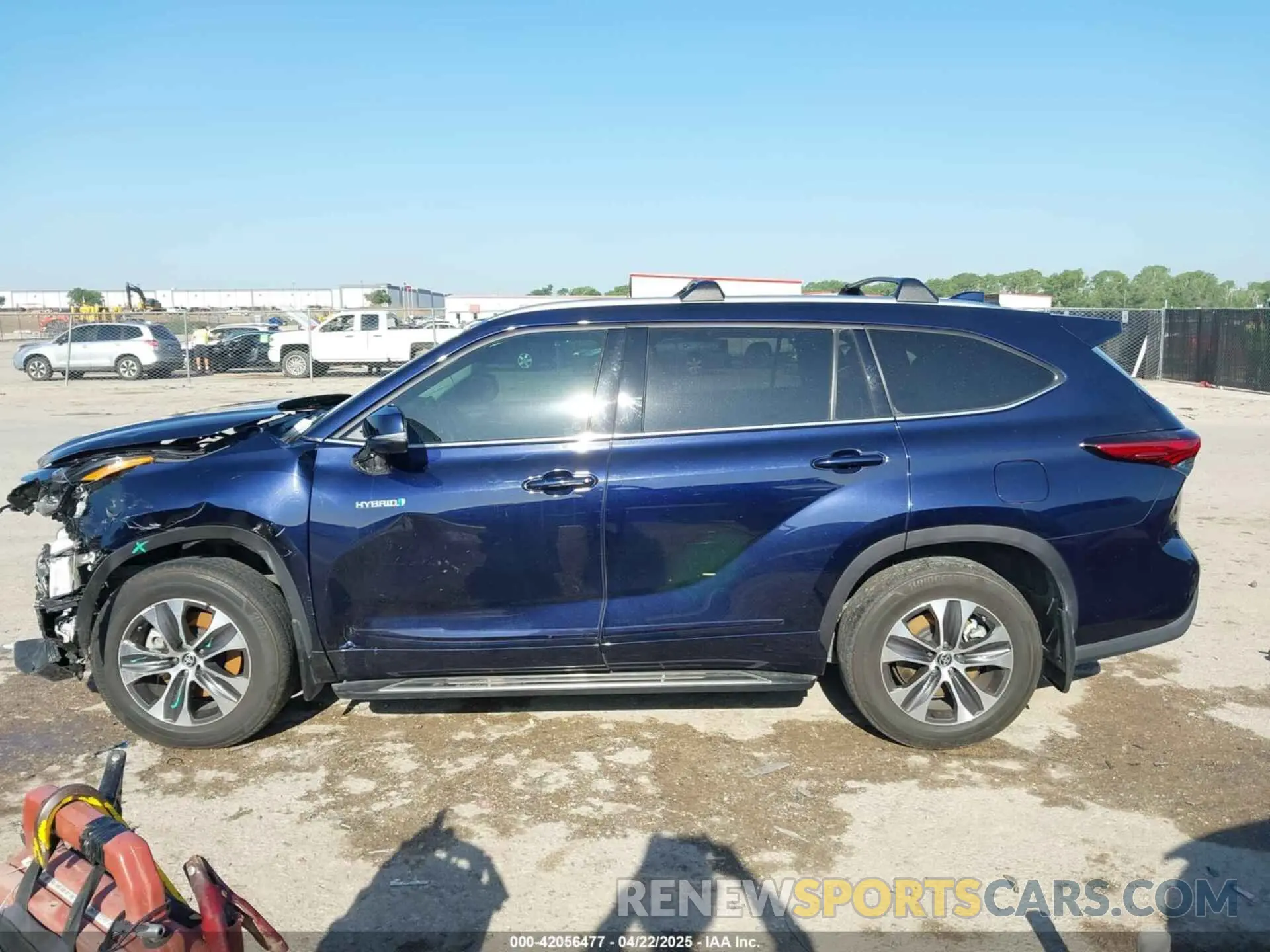15 Photograph of a damaged car 5TDGARAH2MS503343 TOYOTA HIGHLANDER 2021