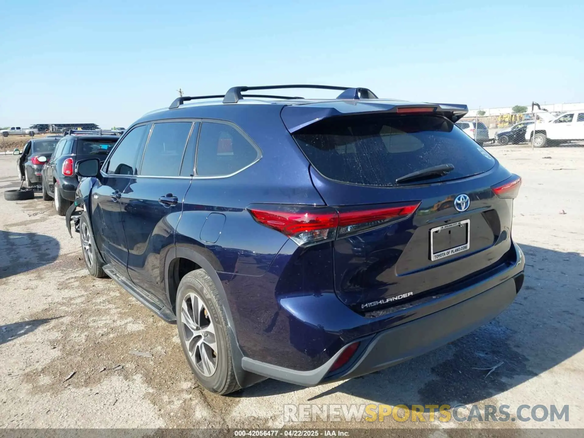 3 Photograph of a damaged car 5TDGARAH2MS503343 TOYOTA HIGHLANDER 2021