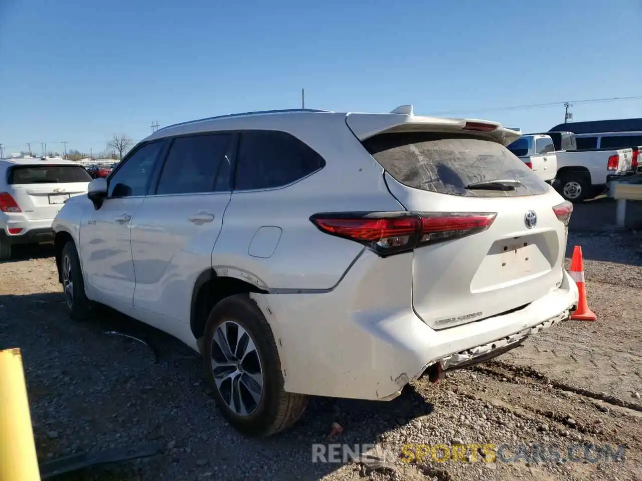 3 Photograph of a damaged car 5TDGARAH4MS504400 TOYOTA HIGHLANDER 2021