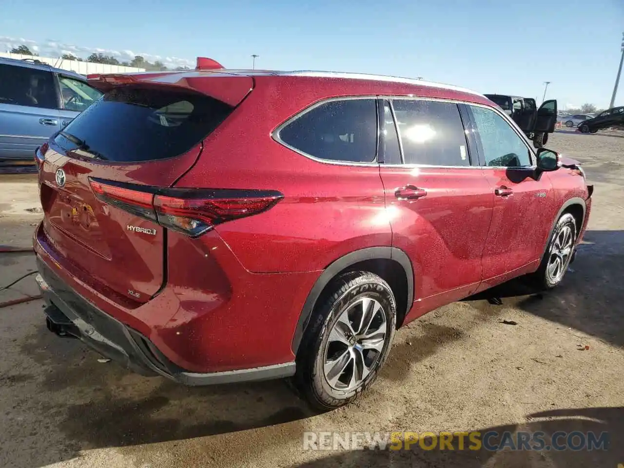 3 Photograph of a damaged car 5TDGARAH4MS506079 TOYOTA HIGHLANDER 2021