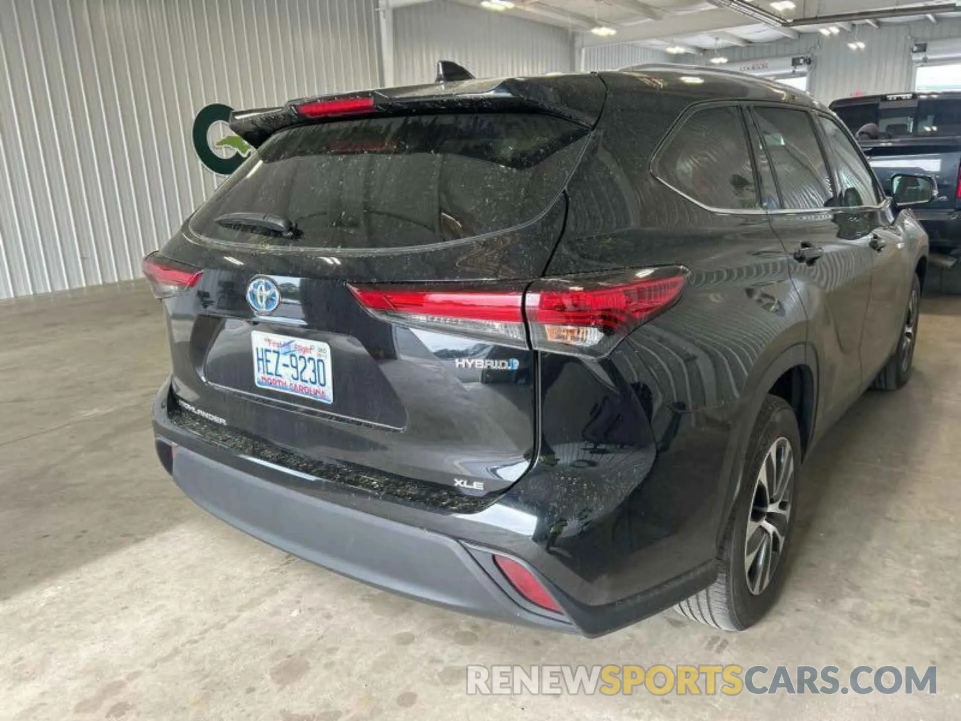 2 Photograph of a damaged car 5TDGARAH4MS506339 TOYOTA HIGHLANDER 2021
