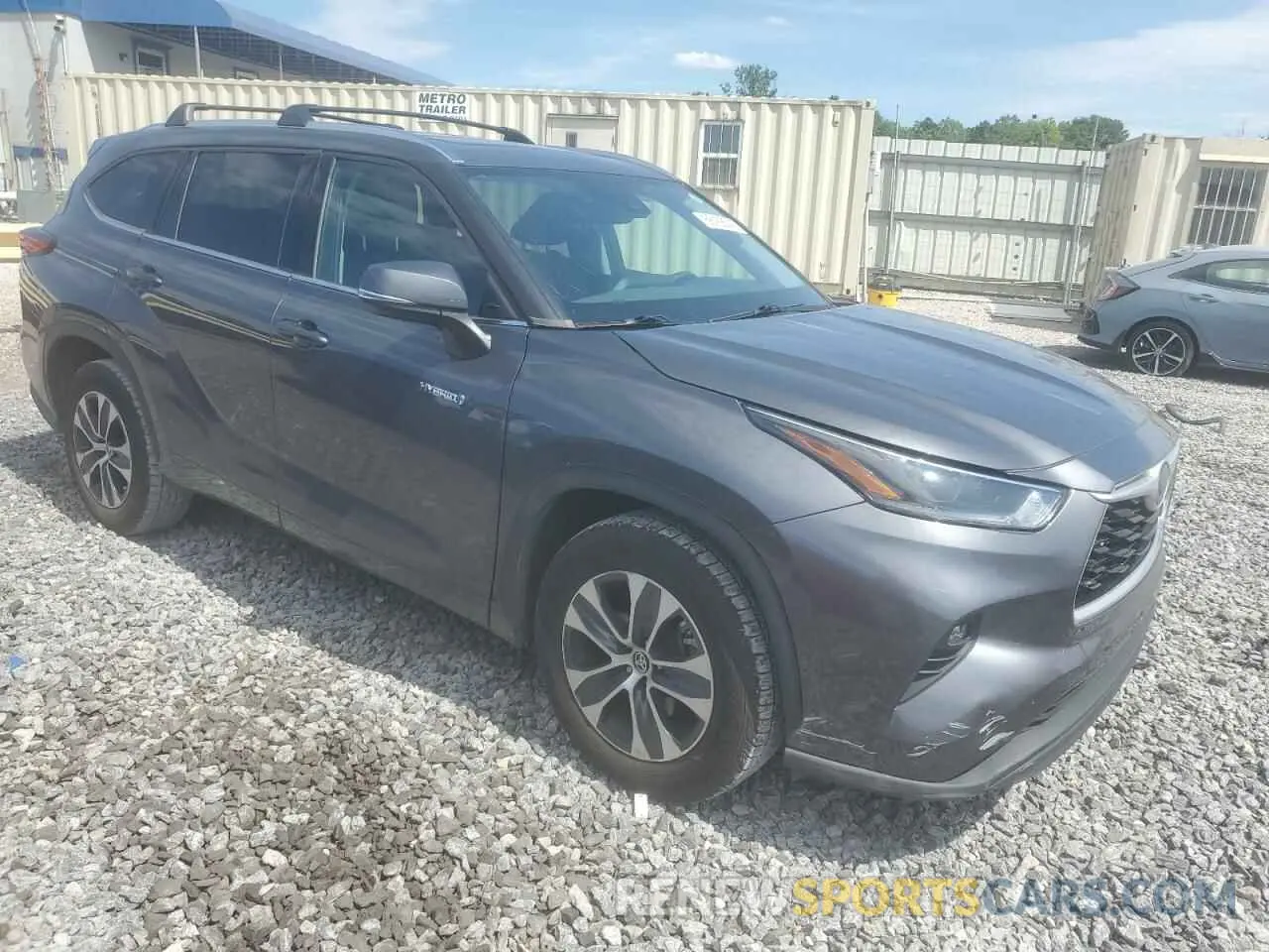 4 Photograph of a damaged car 5TDGARAH4MS508074 TOYOTA HIGHLANDER 2021