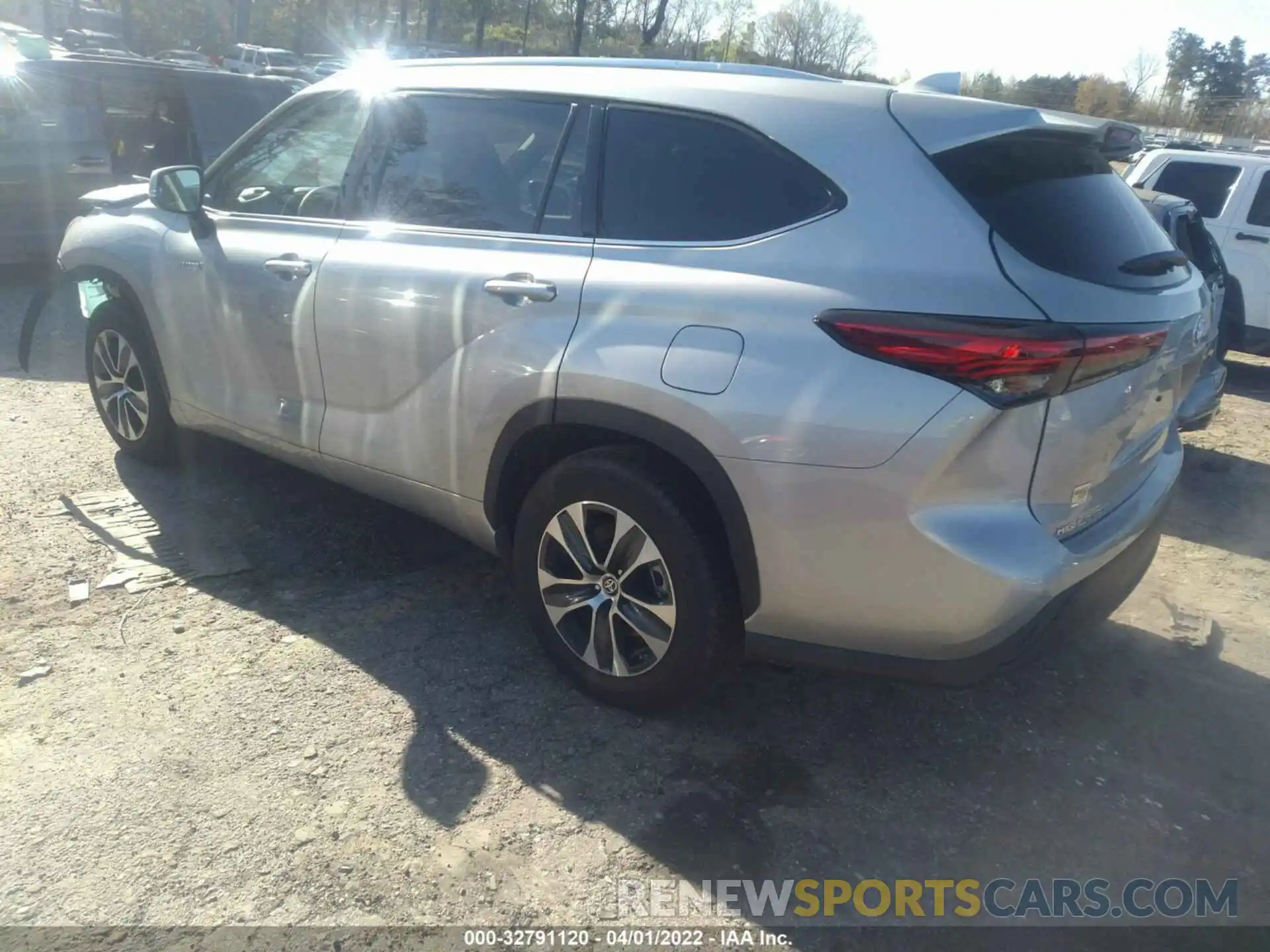 3 Photograph of a damaged car 5TDGARAH4MS509192 TOYOTA HIGHLANDER 2021