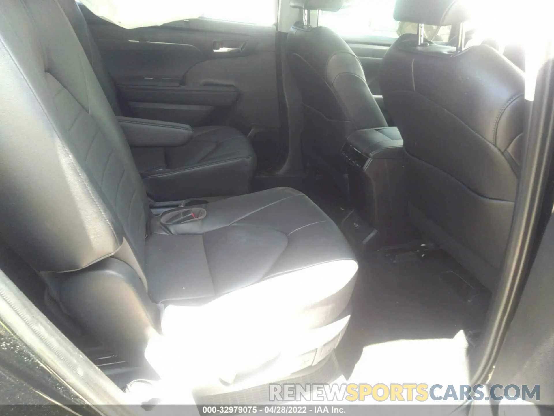8 Photograph of a damaged car 5TDGARAH4MS509502 TOYOTA HIGHLANDER 2021