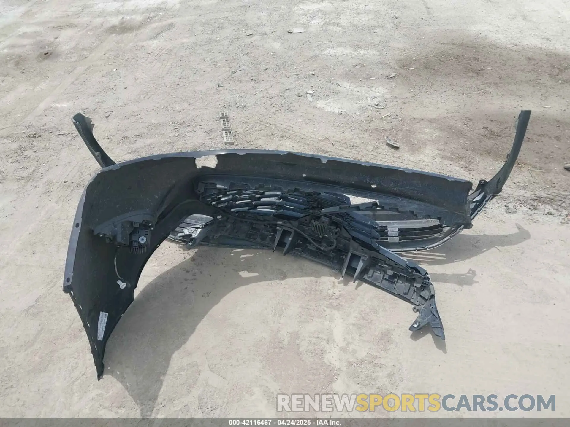 11 Photograph of a damaged car 5TDGARAH7MS005039 TOYOTA HIGHLANDER 2021
