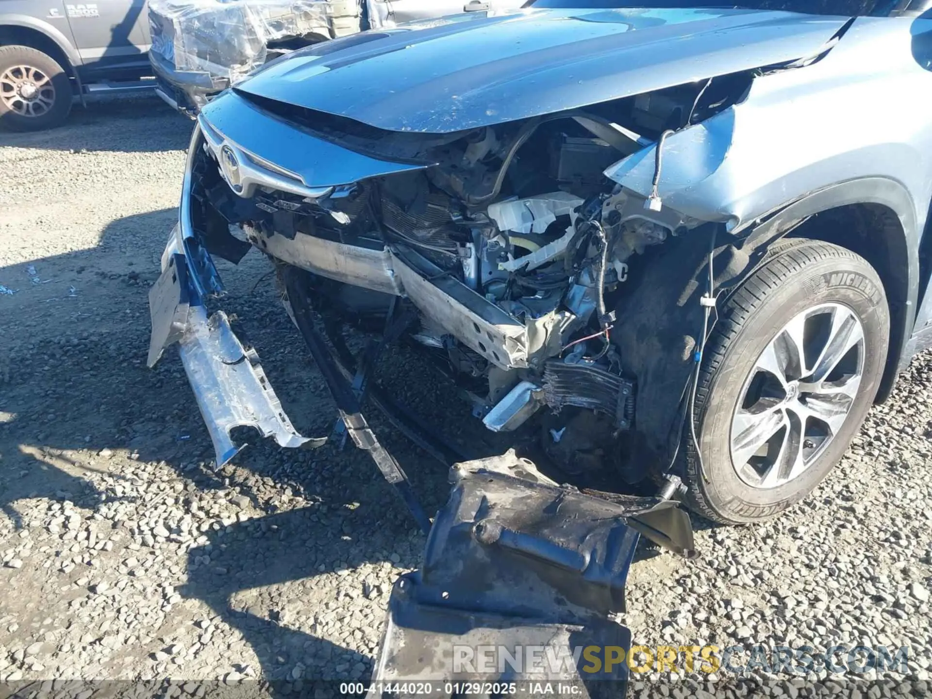 11 Photograph of a damaged car 5TDGBRCH0MS065111 TOYOTA HIGHLANDER 2021