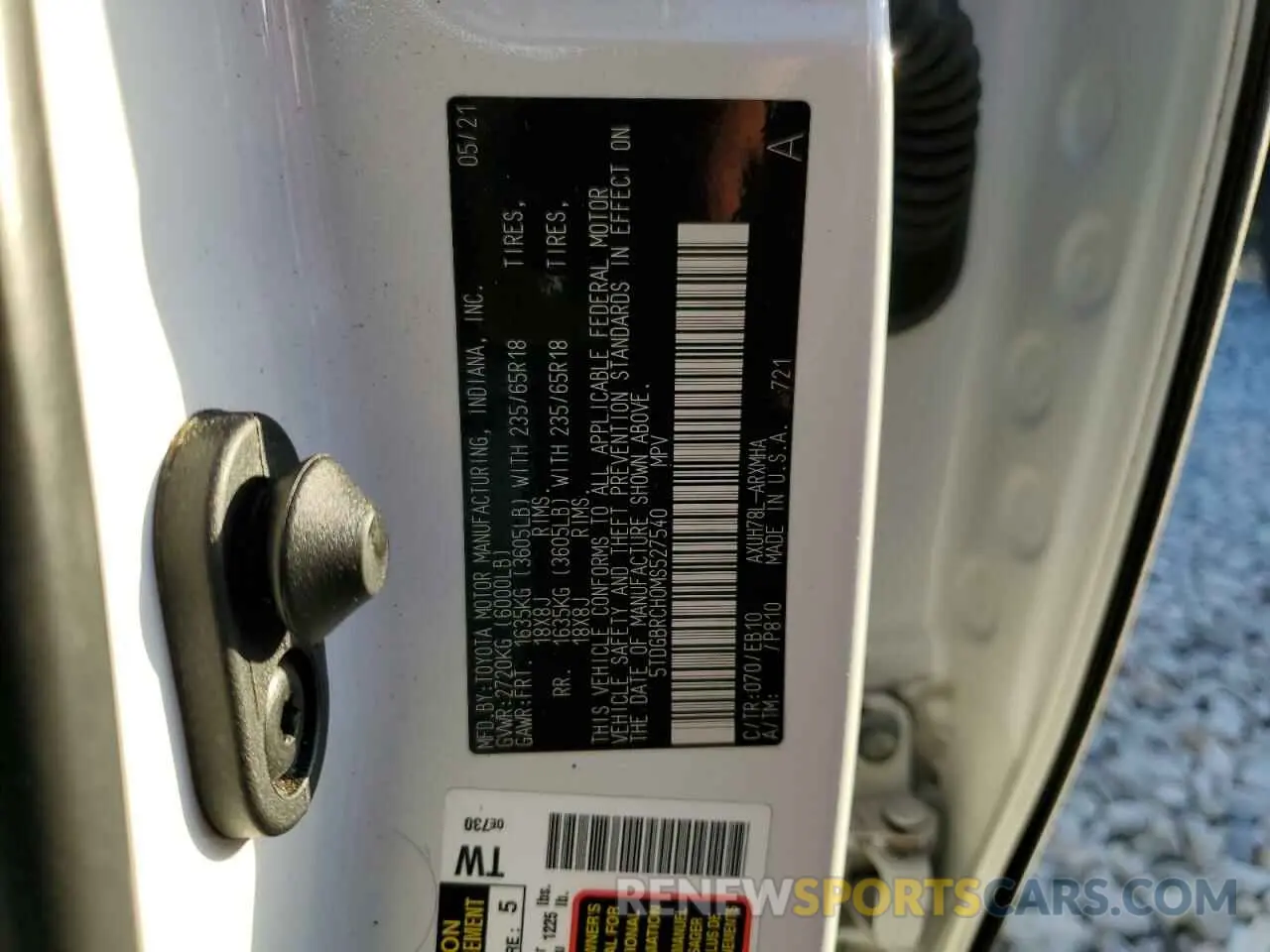 13 Photograph of a damaged car 5TDGBRCH0MS527540 TOYOTA HIGHLANDER 2021
