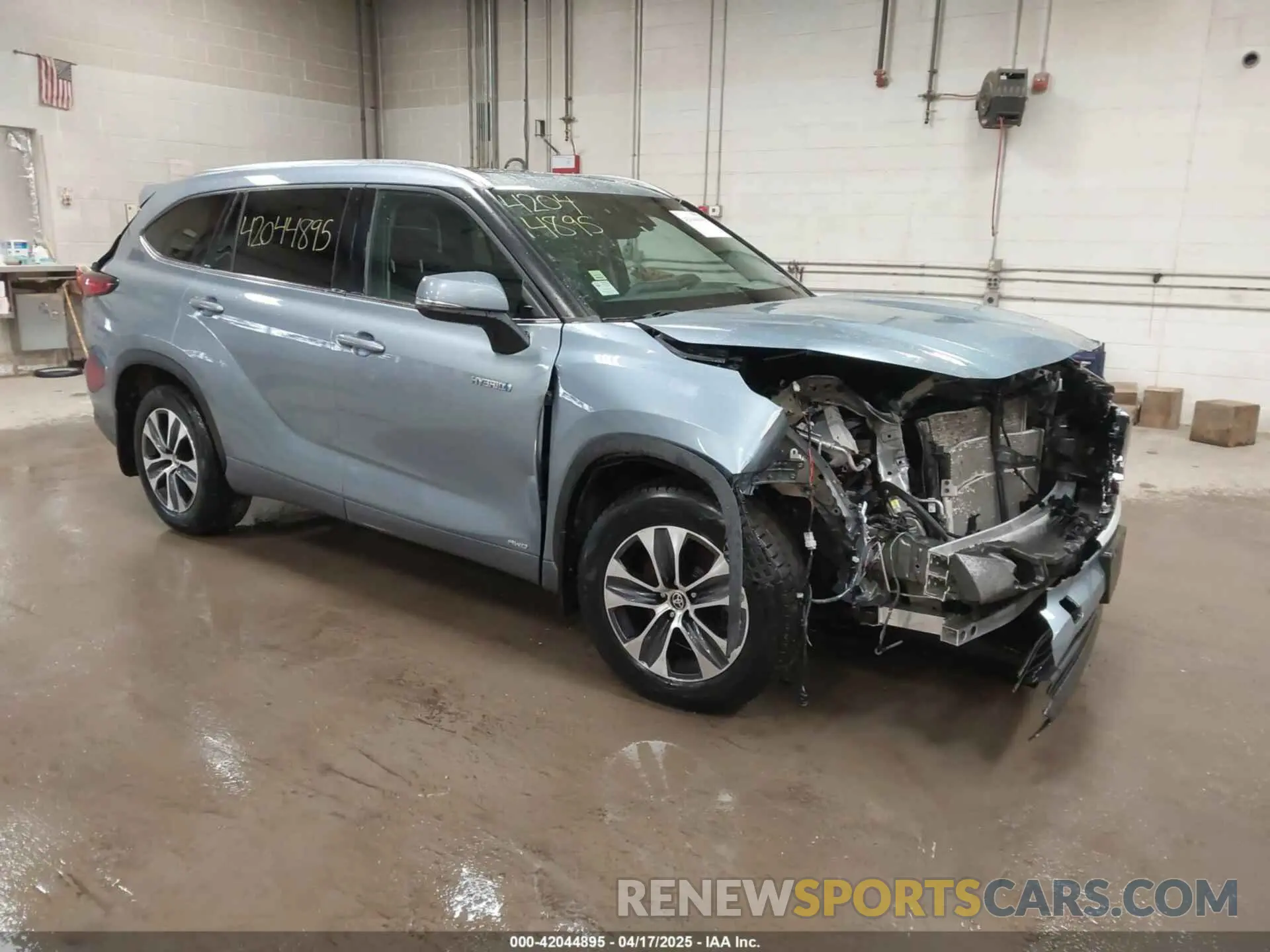 1 Photograph of a damaged car 5TDGBRCH1MS065845 TOYOTA HIGHLANDER 2021