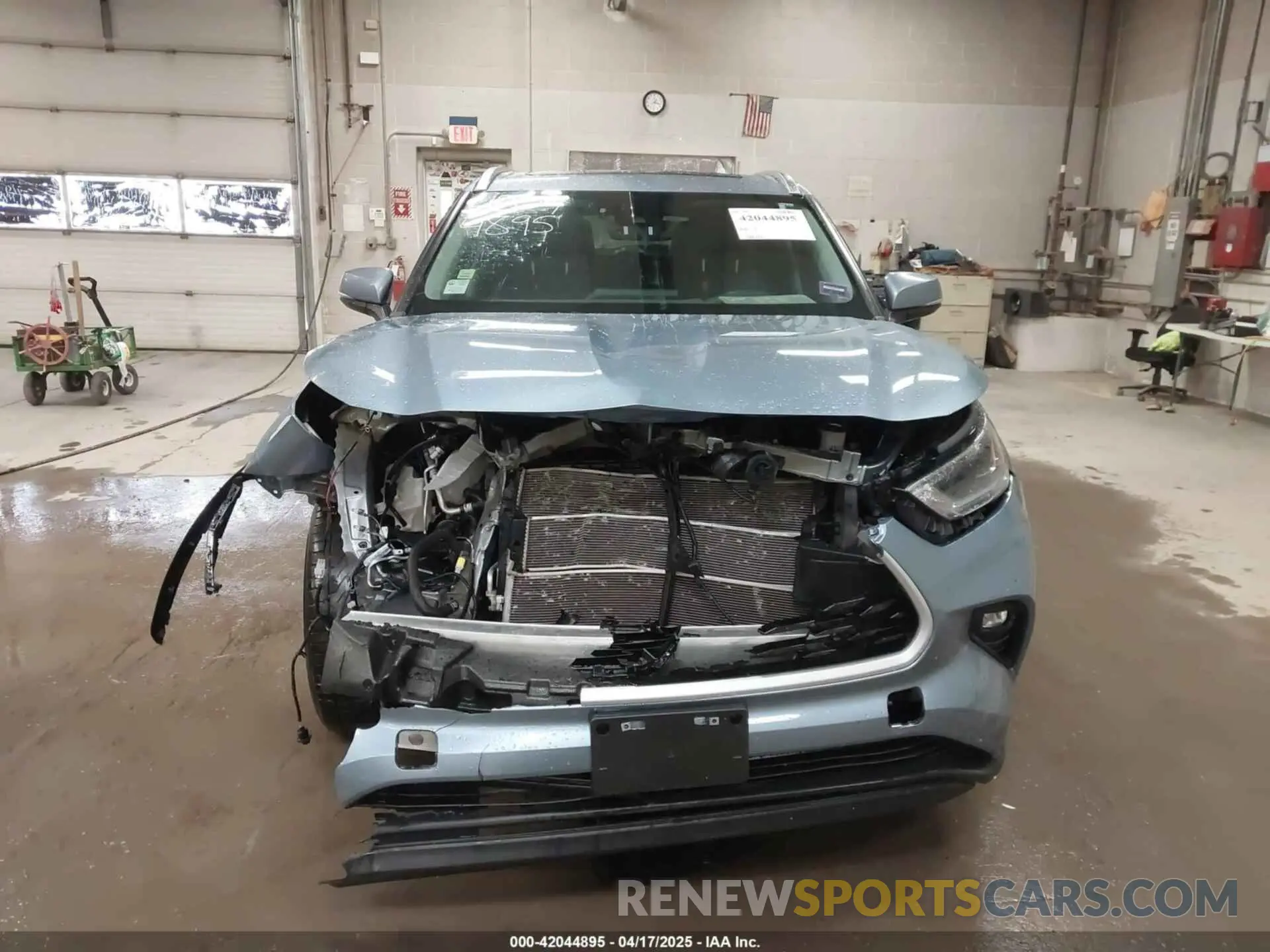 12 Photograph of a damaged car 5TDGBRCH1MS065845 TOYOTA HIGHLANDER 2021