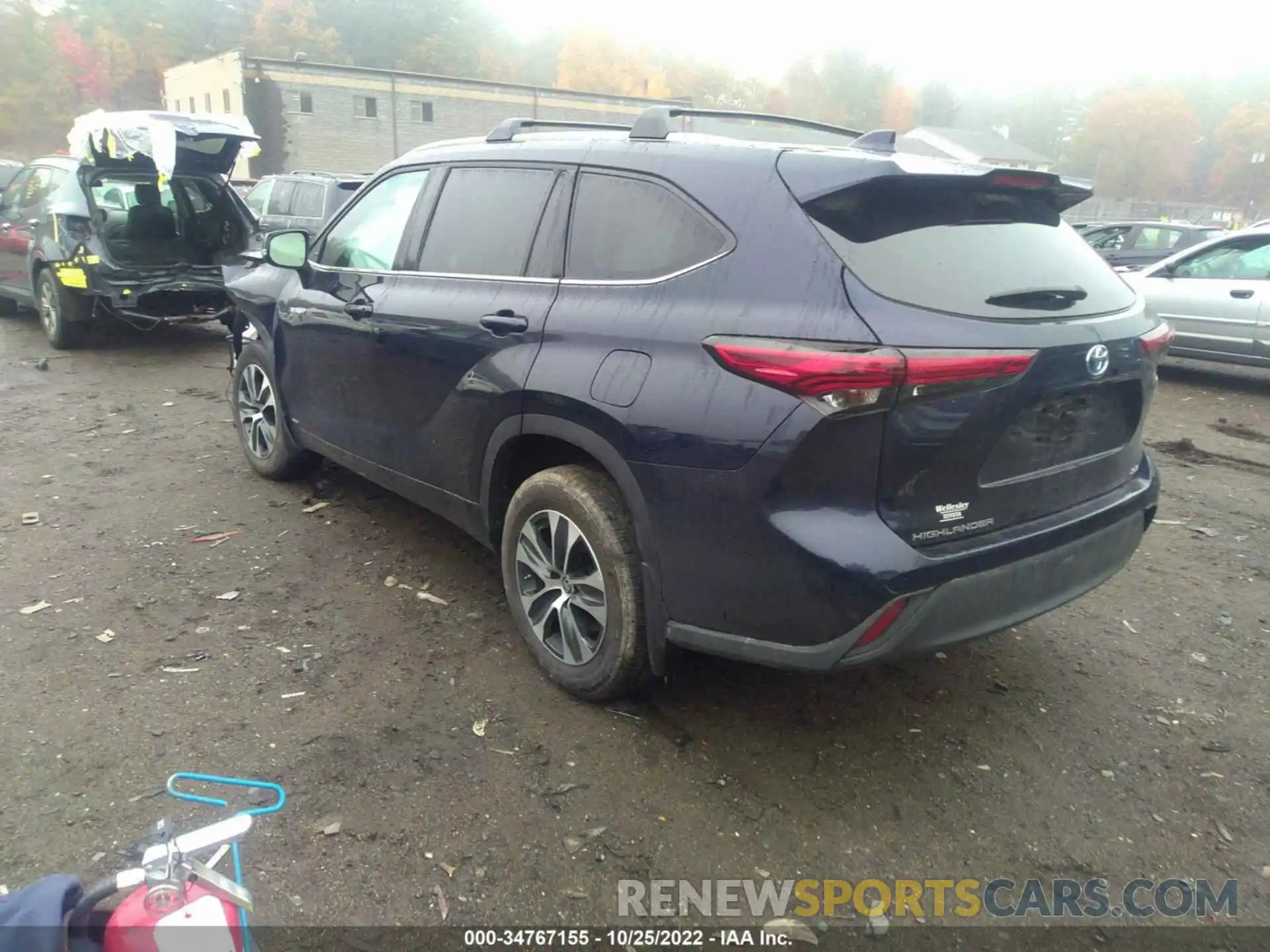 3 Photograph of a damaged car 5TDGBRCH2MS045622 TOYOTA HIGHLANDER 2021