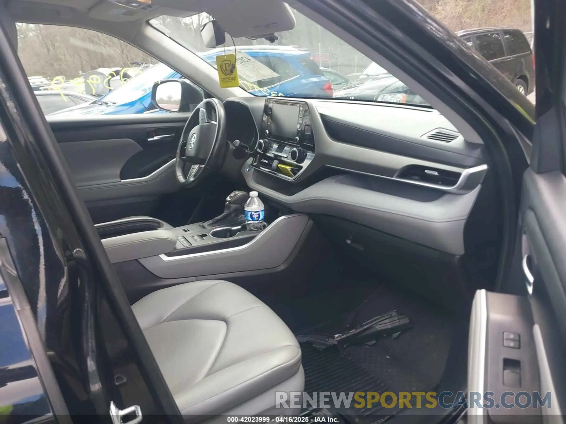 5 Photograph of a damaged car 5TDGBRCH2MS518497 TOYOTA HIGHLANDER 2021