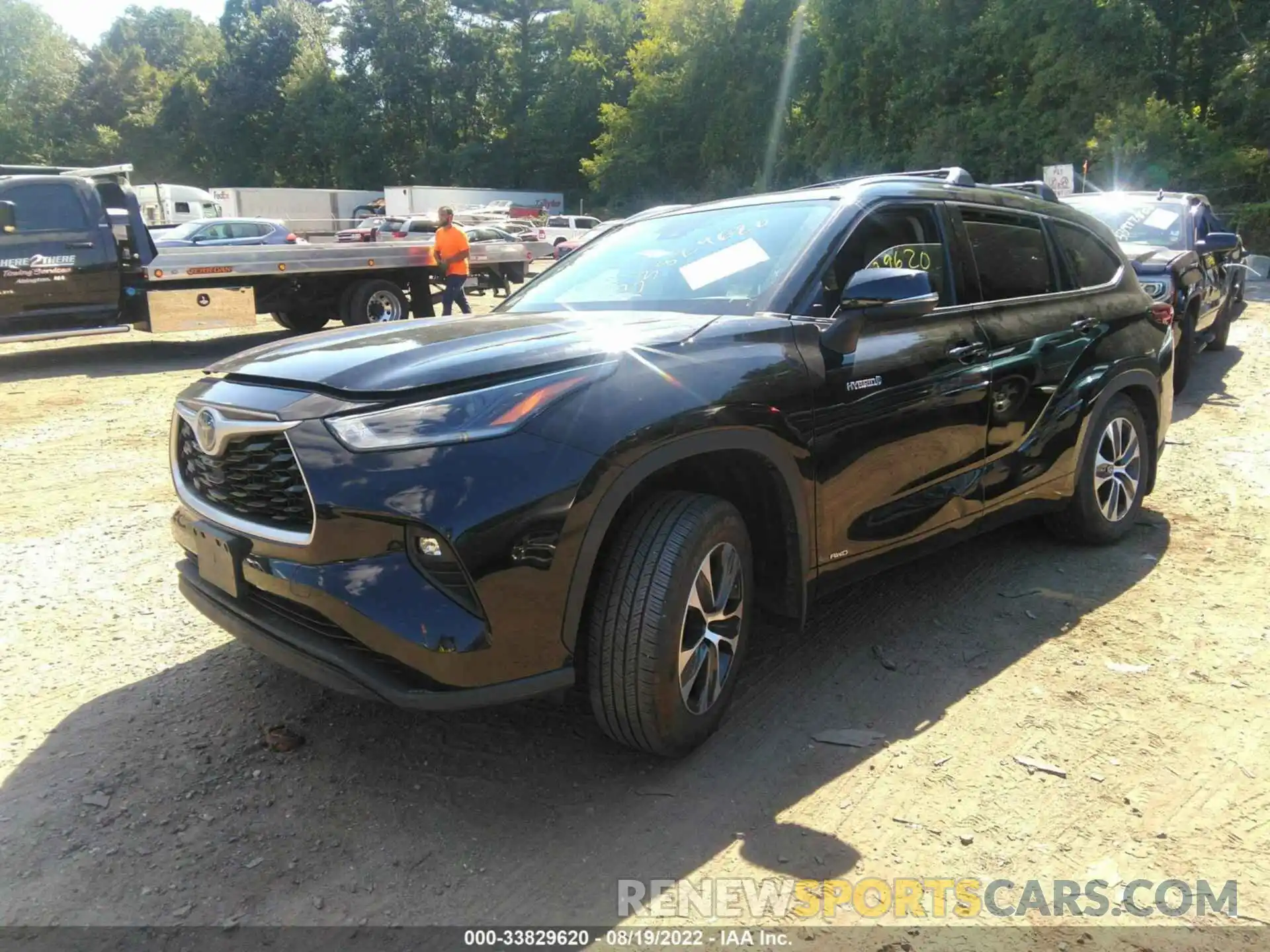 2 Photograph of a damaged car 5TDGBRCH3MS529752 TOYOTA HIGHLANDER 2021