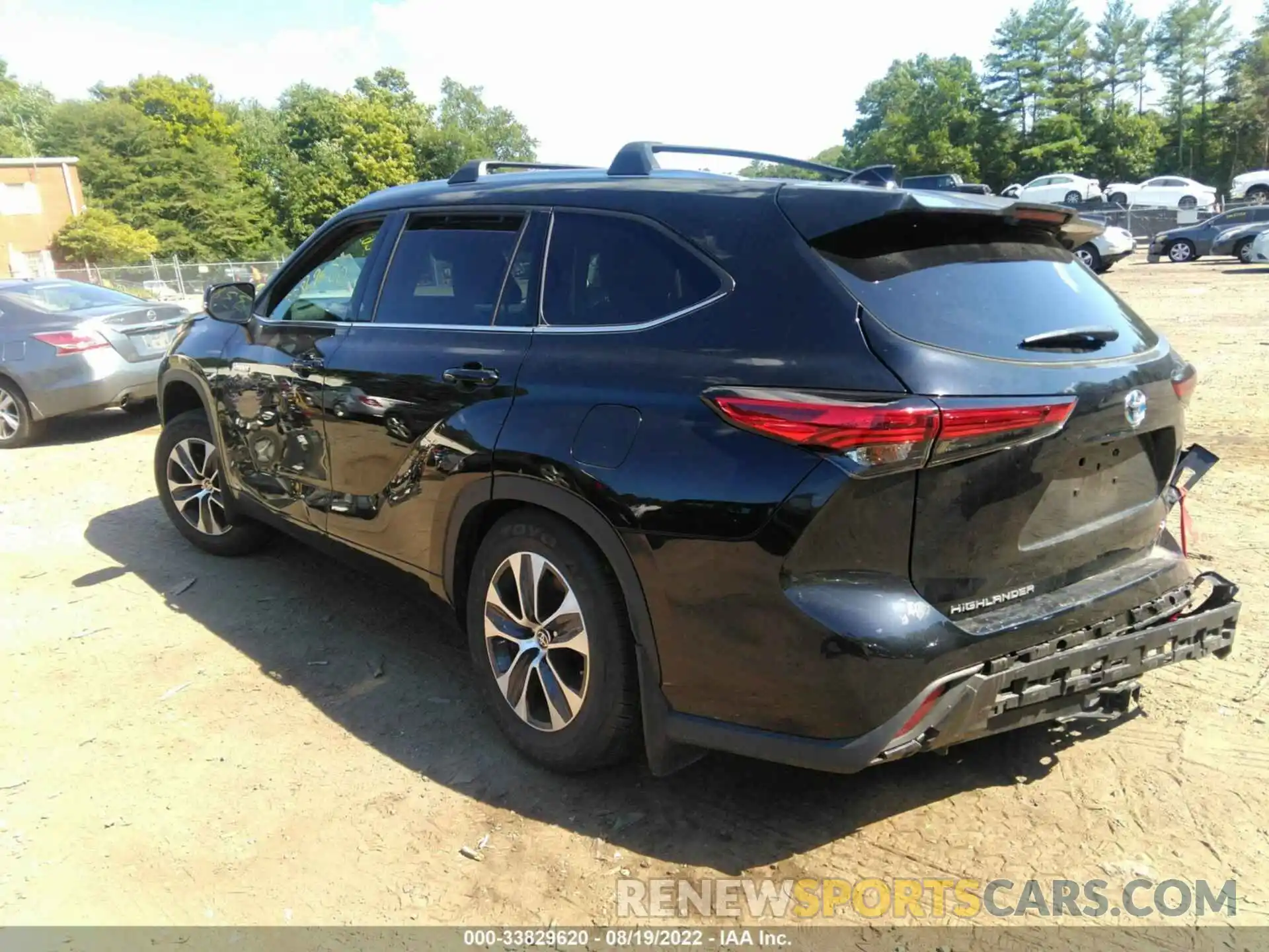 3 Photograph of a damaged car 5TDGBRCH3MS529752 TOYOTA HIGHLANDER 2021