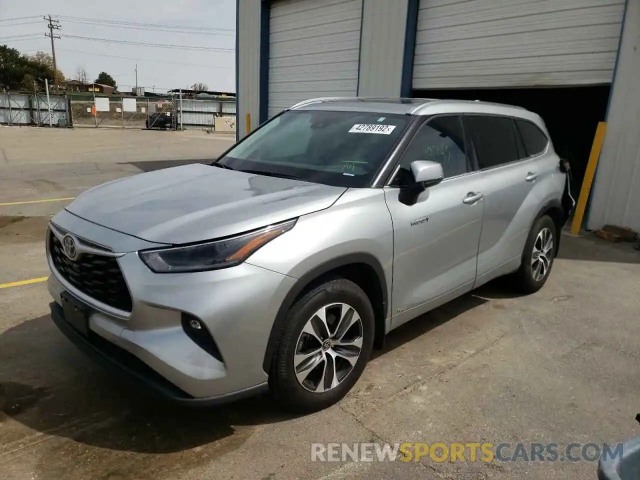 2 Photograph of a damaged car 5TDGBRCH4MS520784 TOYOTA HIGHLANDER 2021