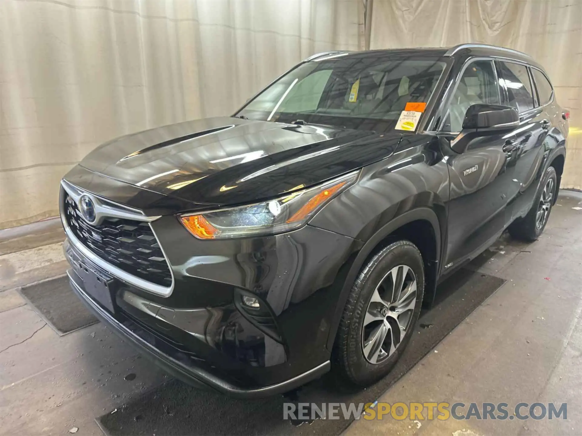 20 Photograph of a damaged car 5TDGBRCH4MS525404 TOYOTA HIGHLANDER 2021