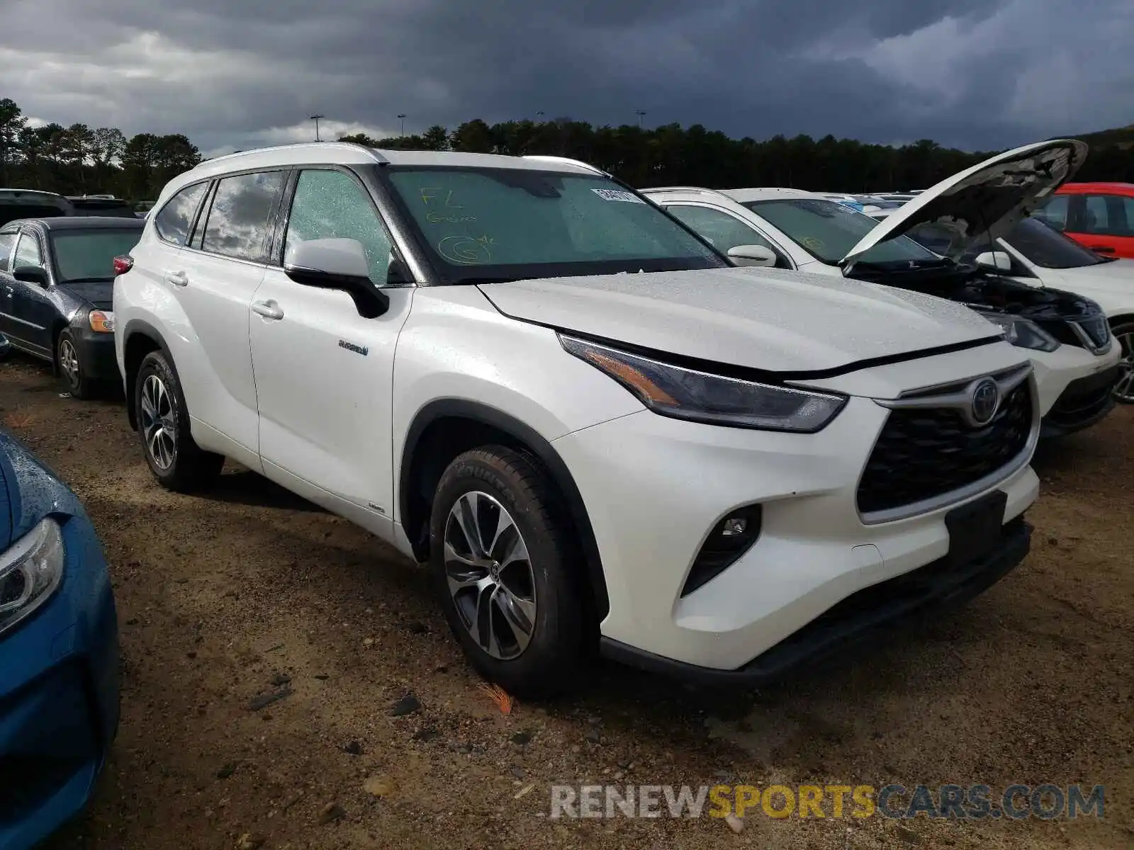 1 Photograph of a damaged car 5TDGBRCH4MS526715 TOYOTA HIGHLANDER 2021