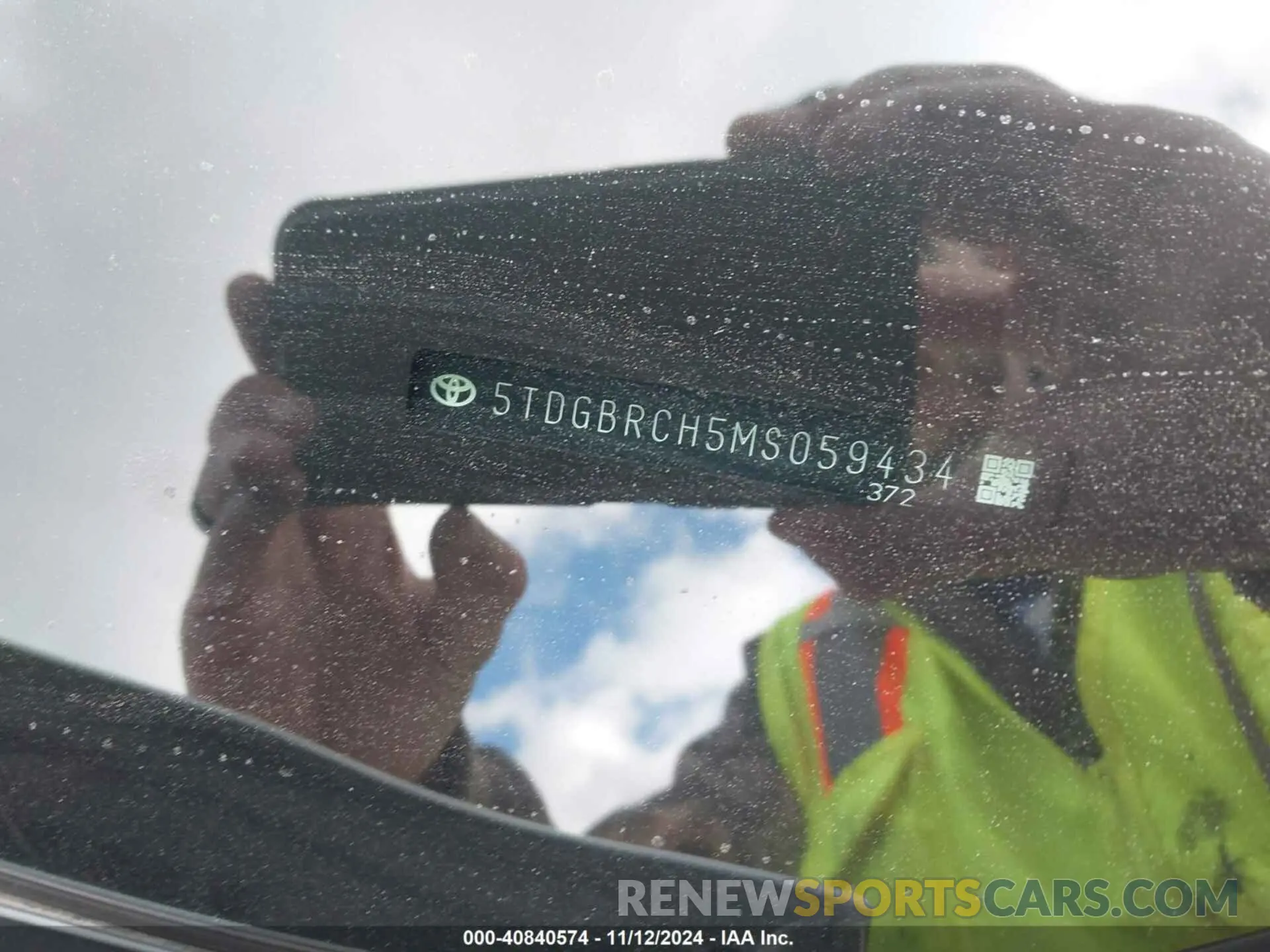 9 Photograph of a damaged car 5TDGBRCH5MS059434 TOYOTA HIGHLANDER 2021