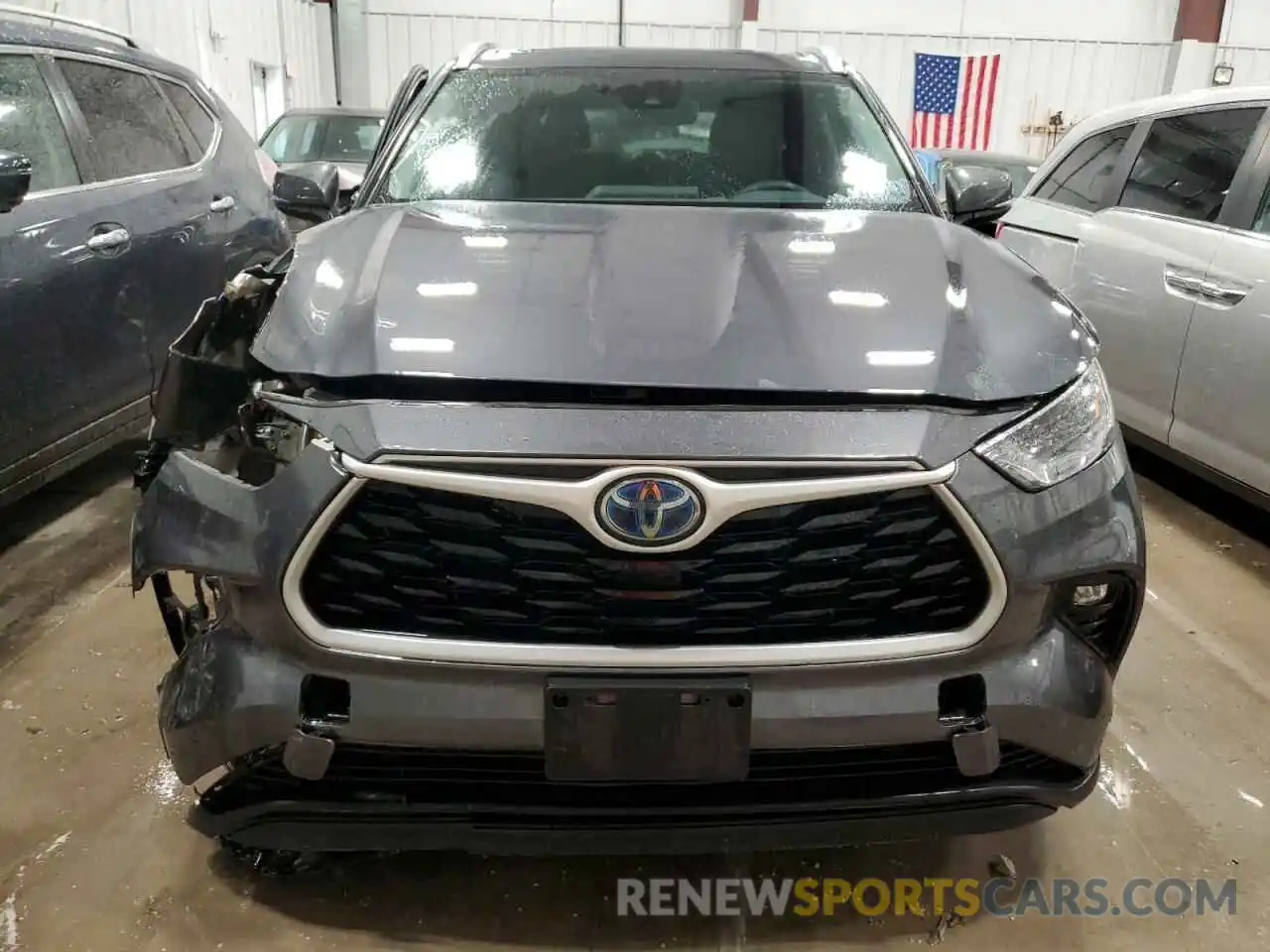 5 Photograph of a damaged car 5TDGBRCH5MS514749 TOYOTA HIGHLANDER 2021