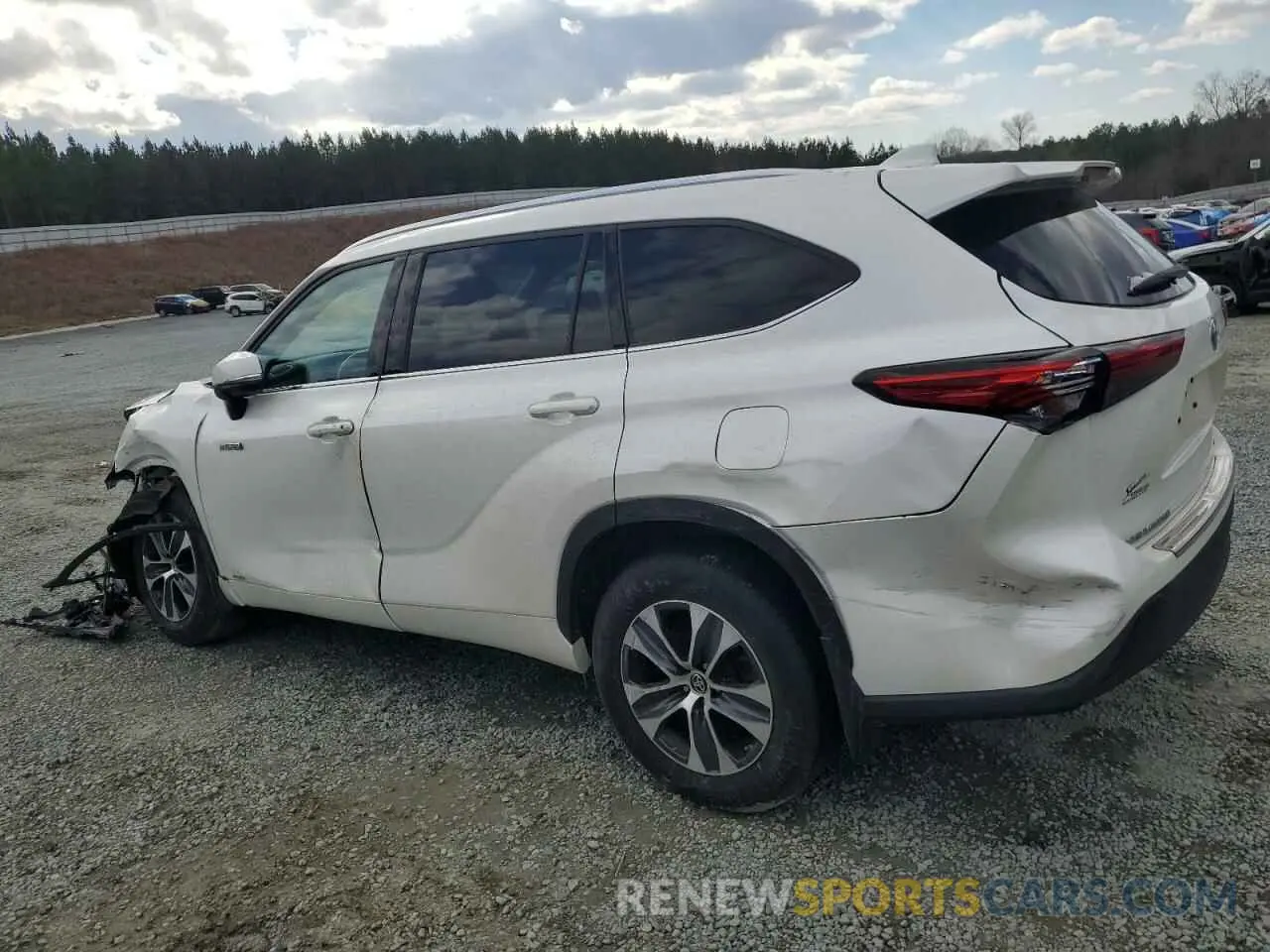2 Photograph of a damaged car 5TDGBRCH5MS517117 TOYOTA HIGHLANDER 2021