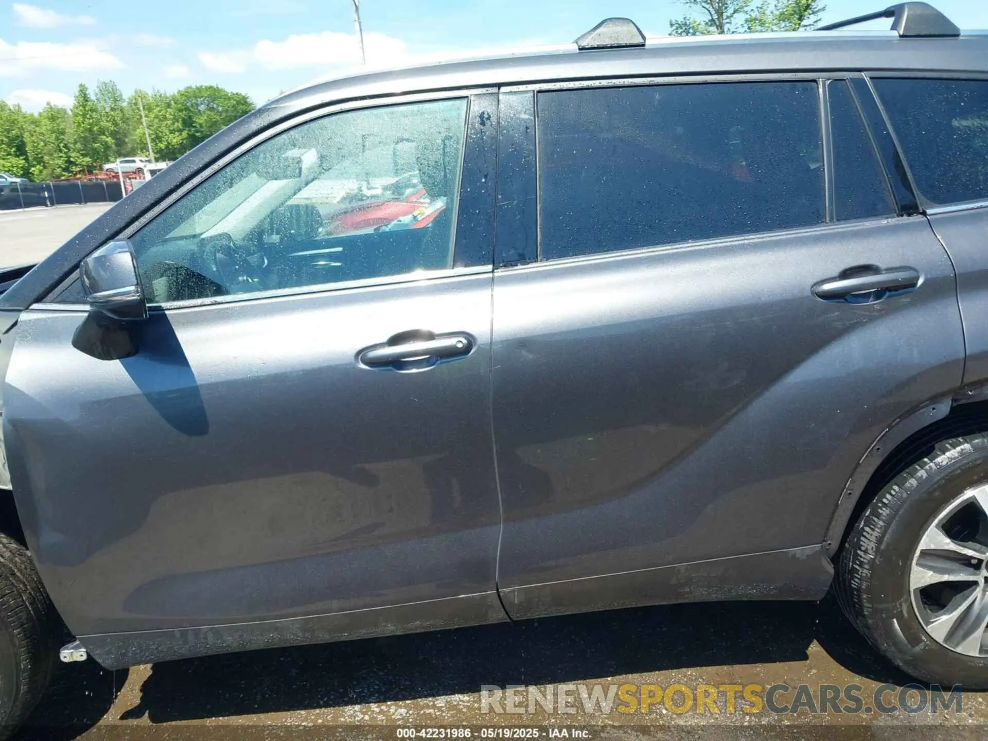 15 Photograph of a damaged car 5TDGBRCH5MS518400 TOYOTA HIGHLANDER 2021