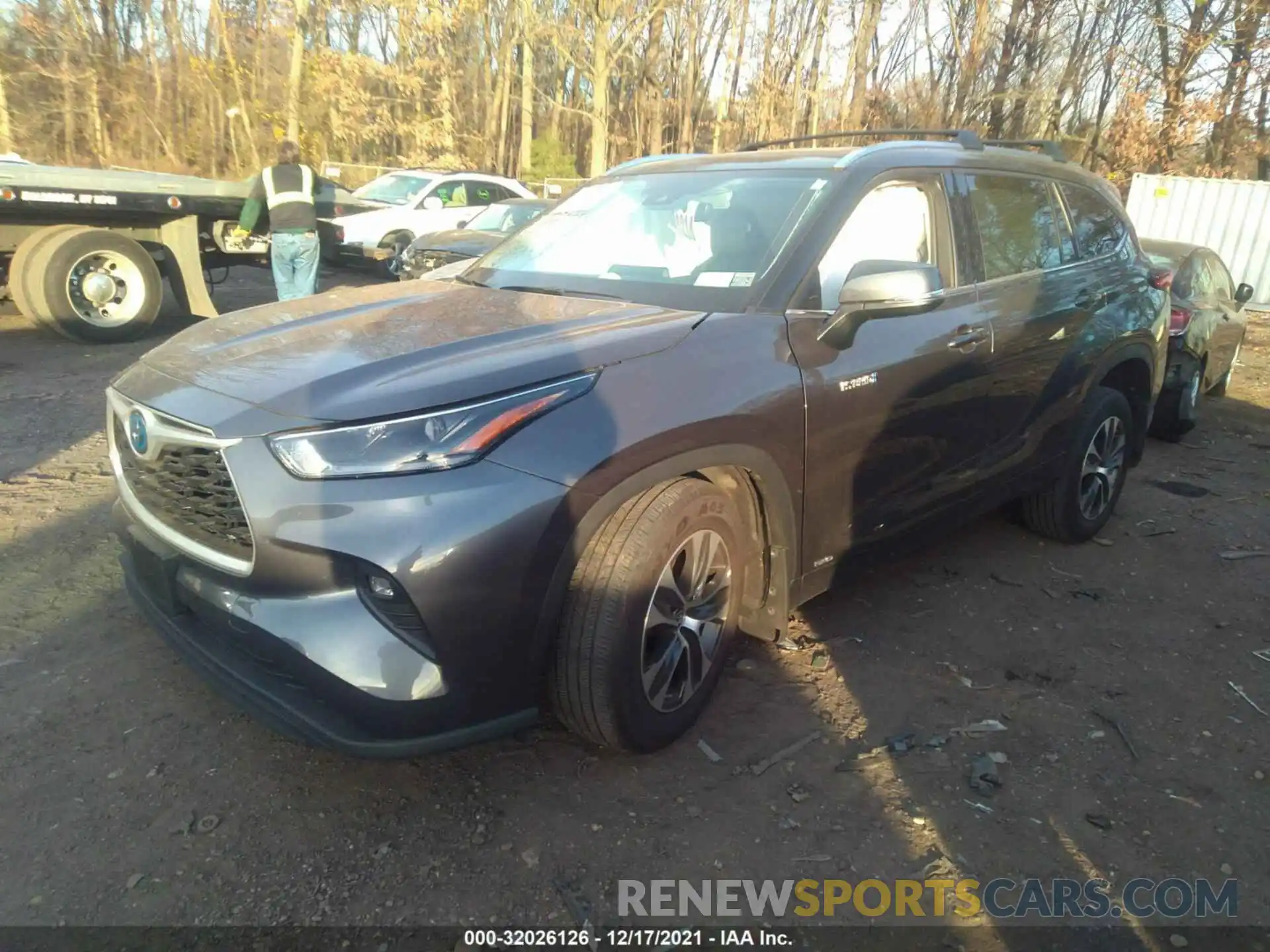 2 Photograph of a damaged car 5TDGBRCH6MS035644 TOYOTA HIGHLANDER 2021