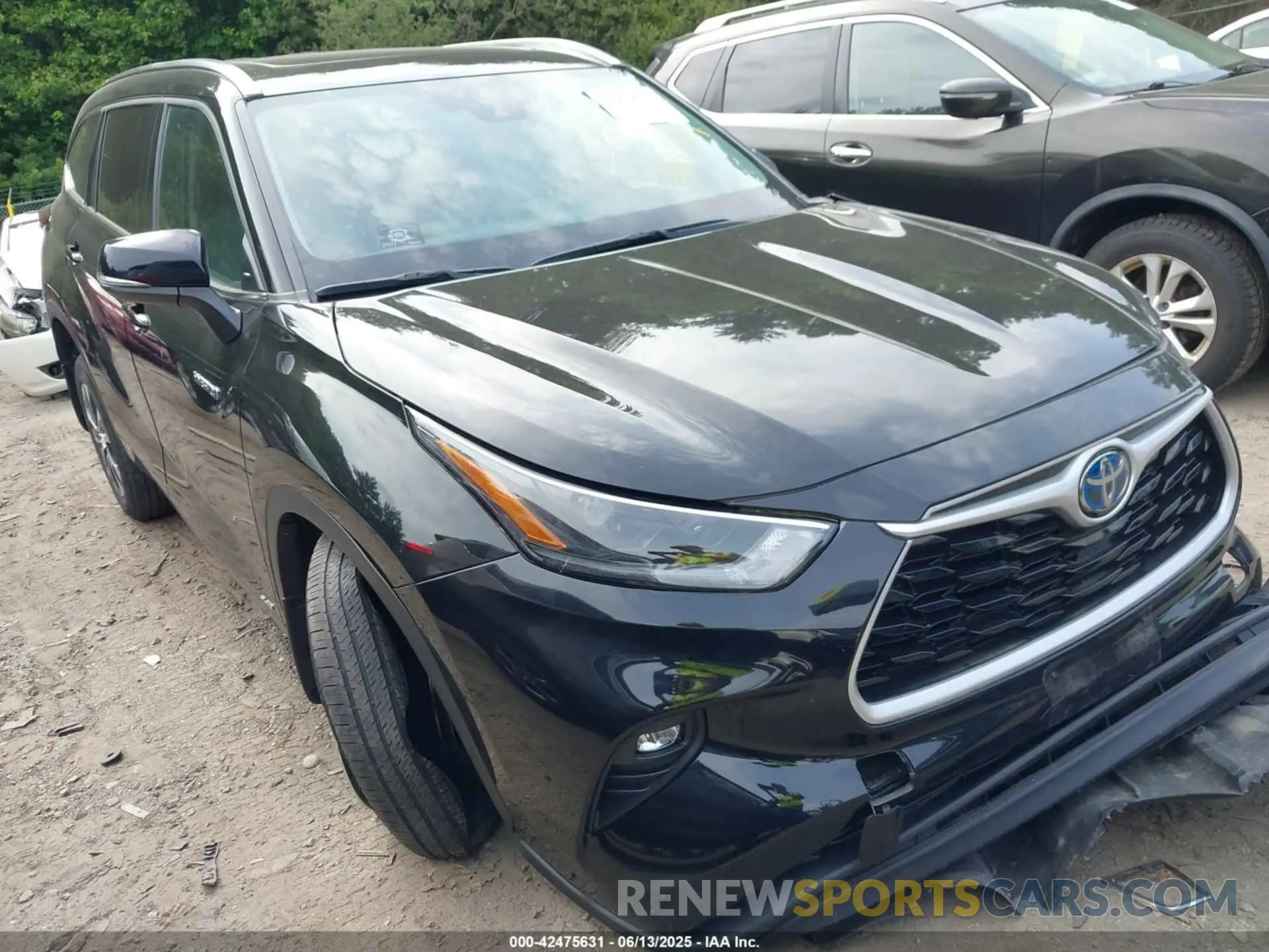 1 Photograph of a damaged car 5TDGBRCH6MS526067 TOYOTA HIGHLANDER 2021