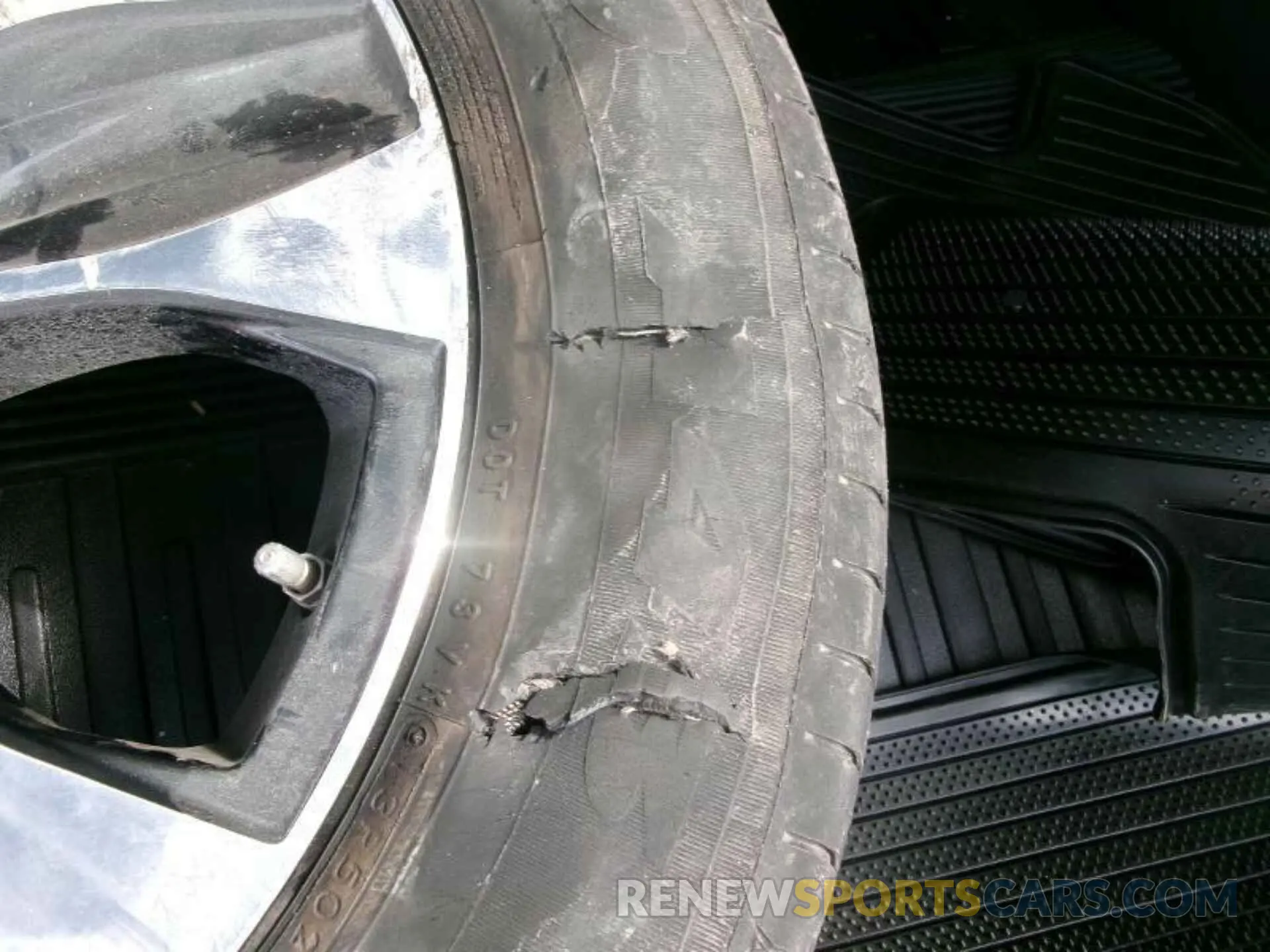 1 Photograph of a damaged car 5TDGBRCH7MS037290 TOYOTA HIGHLANDER 2021