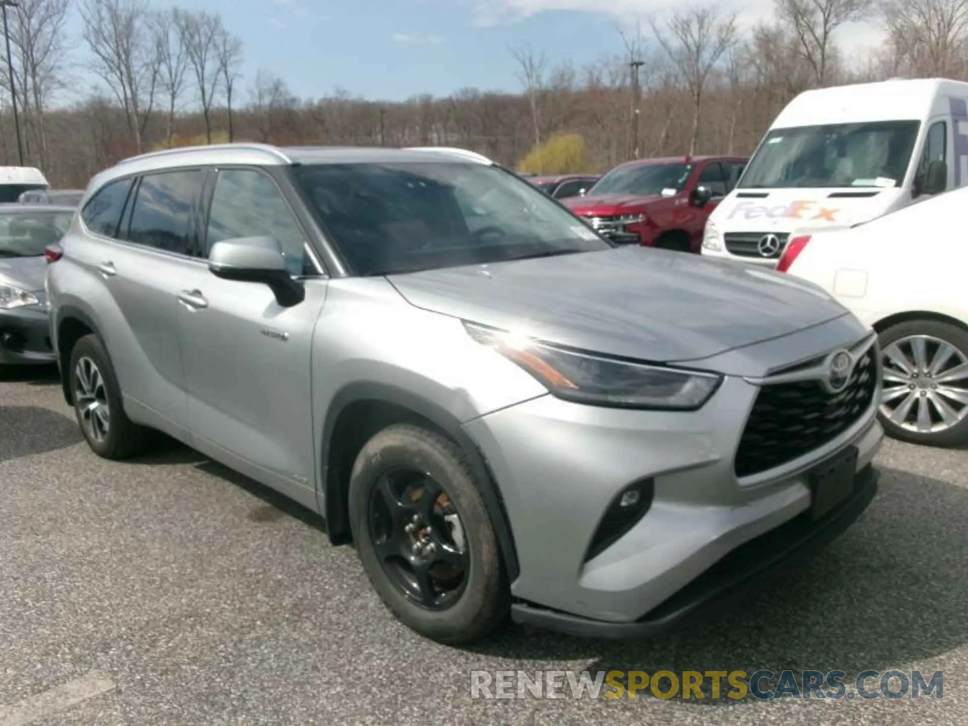 17 Photograph of a damaged car 5TDGBRCH7MS037290 TOYOTA HIGHLANDER 2021