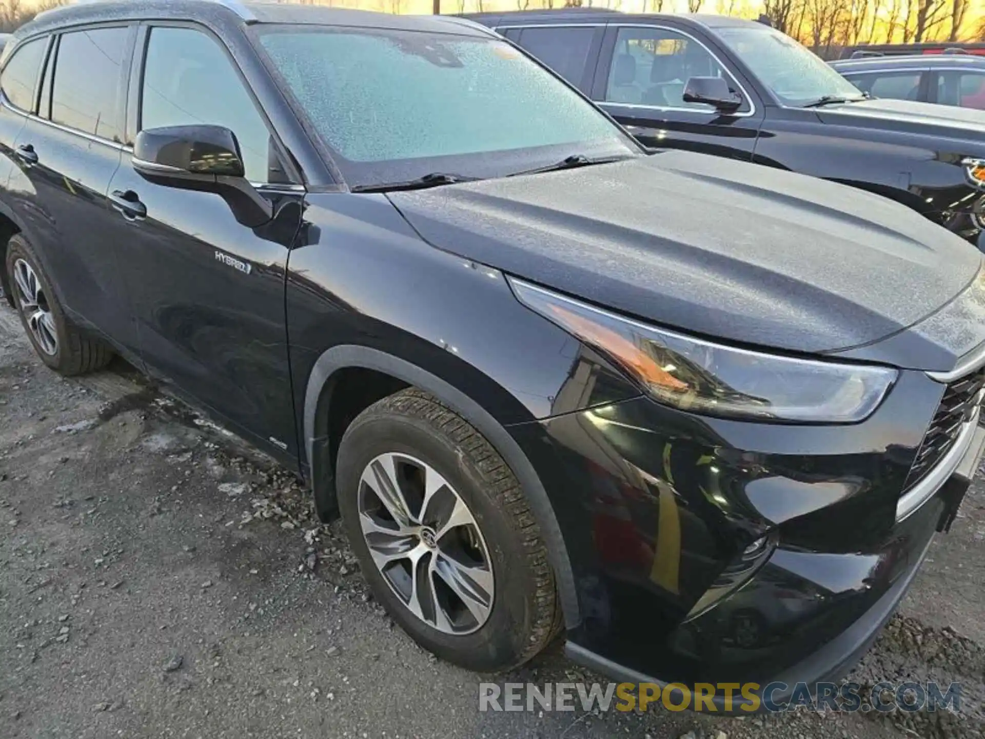 8 Photograph of a damaged car 5TDGBRCH7MS525400 TOYOTA HIGHLANDER 2021