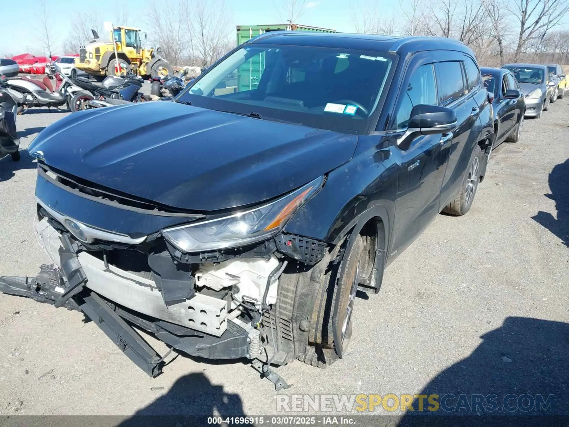 2 Photograph of a damaged car 5TDGBRCH8MS039422 TOYOTA HIGHLANDER 2021