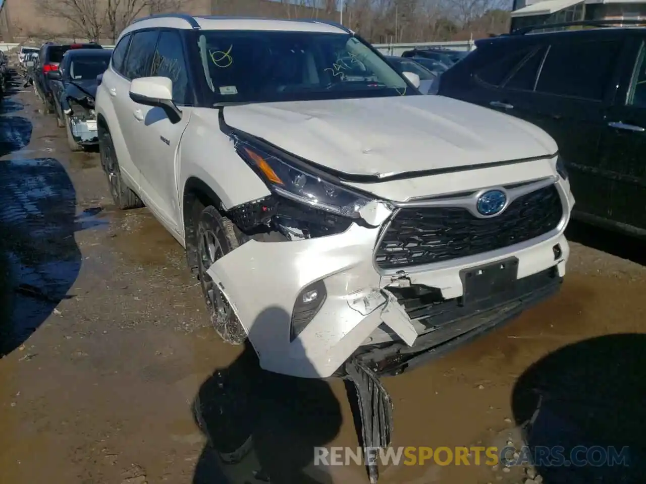 1 Photograph of a damaged car 5TDGBRCH8MS052560 TOYOTA HIGHLANDER 2021