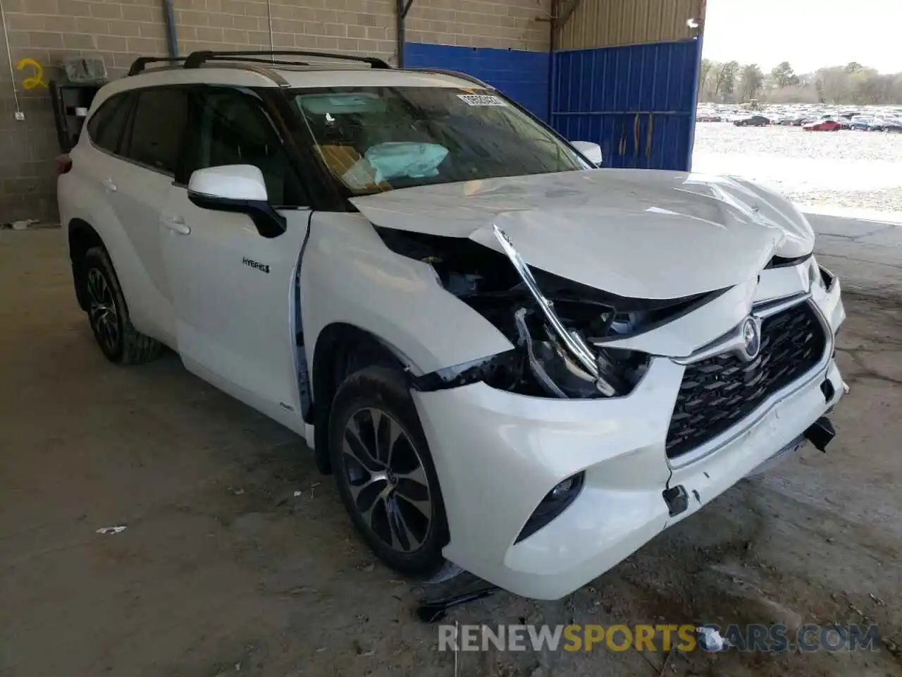 1 Photograph of a damaged car 5TDGBRCH8MS527222 TOYOTA HIGHLANDER 2021