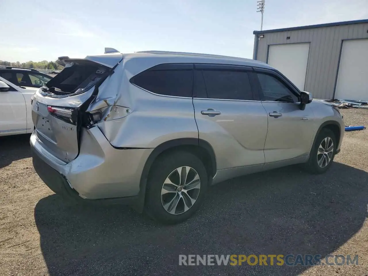 3 Photograph of a damaged car 5TDGBRCH8MS533456 TOYOTA HIGHLANDER 2021