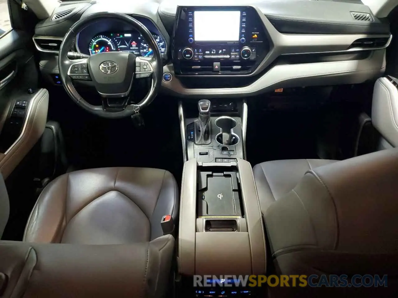 8 Photograph of a damaged car 5TDGBRCHXMS514763 TOYOTA HIGHLANDER 2021