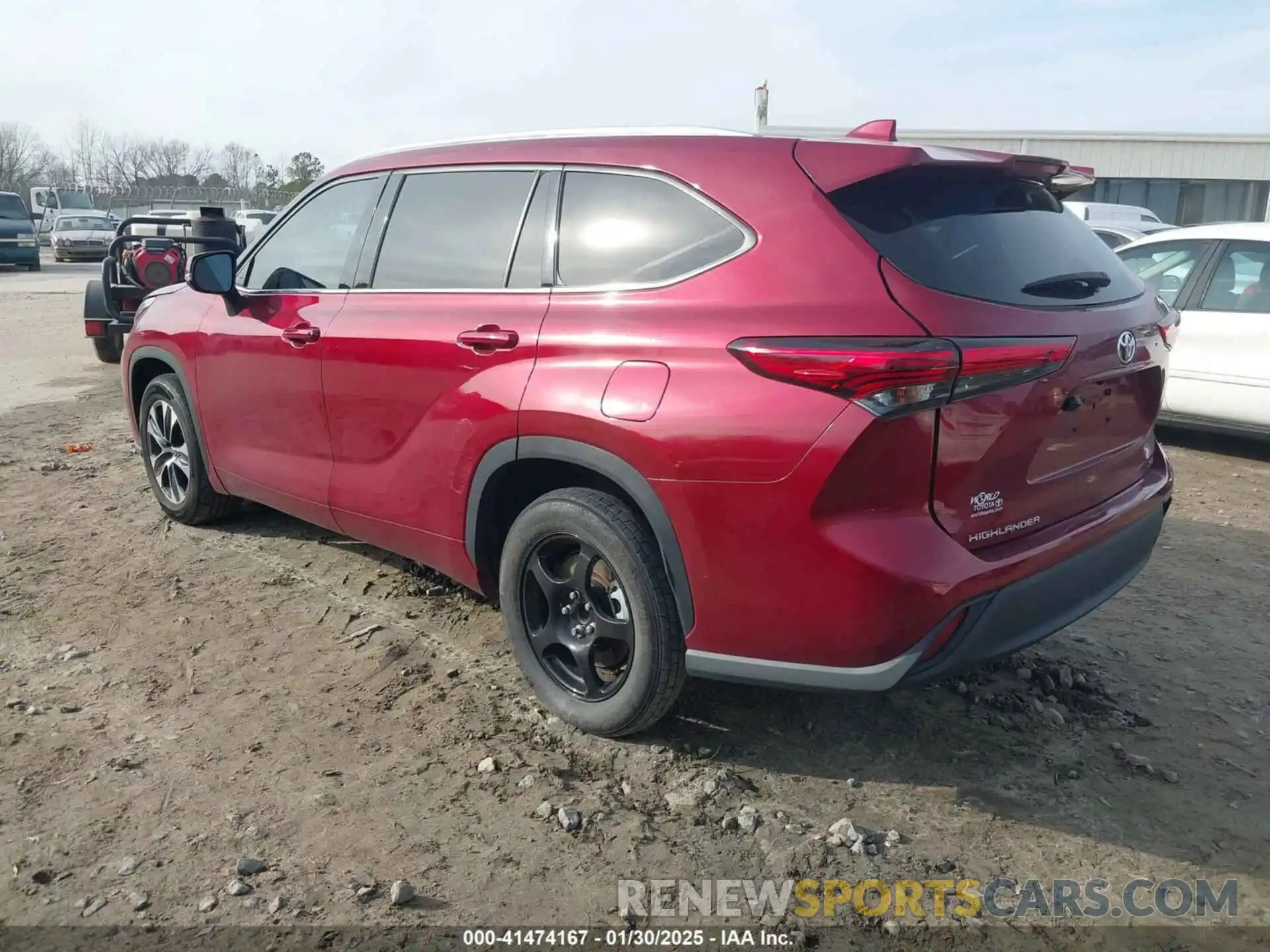 3 Photograph of a damaged car 5TDGZRAH0MS032592 TOYOTA HIGHLANDER 2021