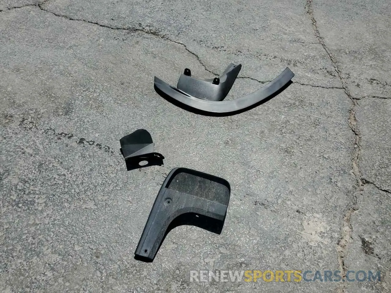 13 Photograph of a damaged car 5TDGZRAH0MS062868 TOYOTA HIGHLANDER 2021